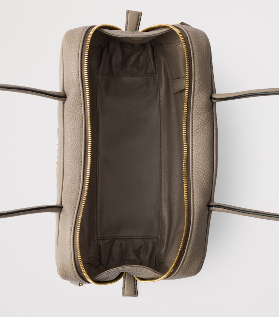 Medium Leather Top-Handle Bag F0JDS Image 4