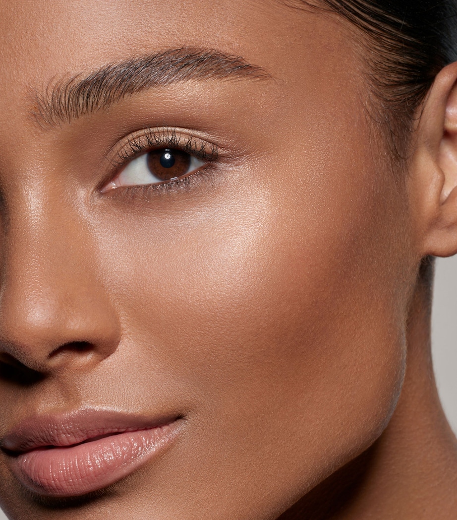 Skin Fetish: Sublime Perfection Concealer MD24 Image 3