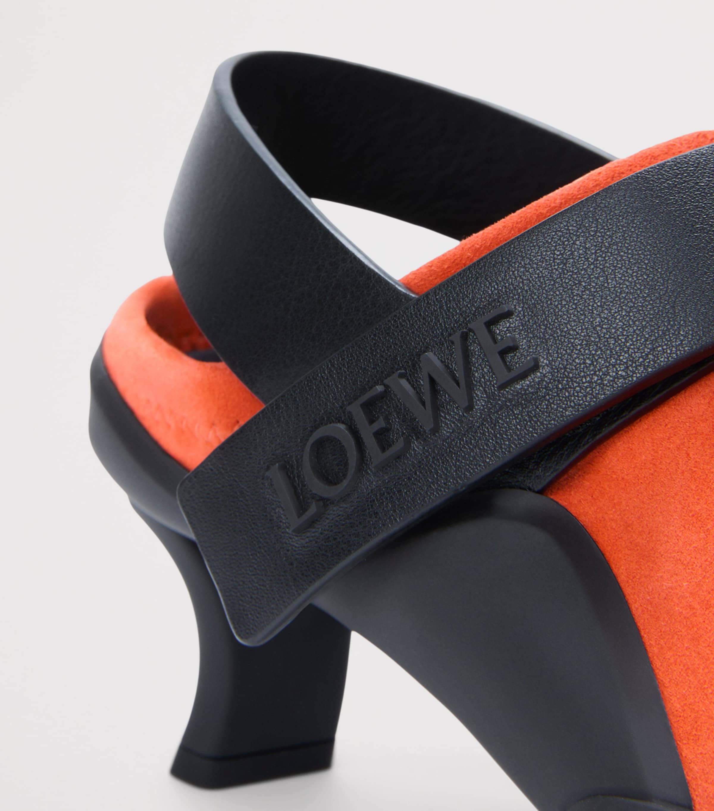 LOEWE Leather Dive Slingback Mules 45 Deep Saffron/black Image 5