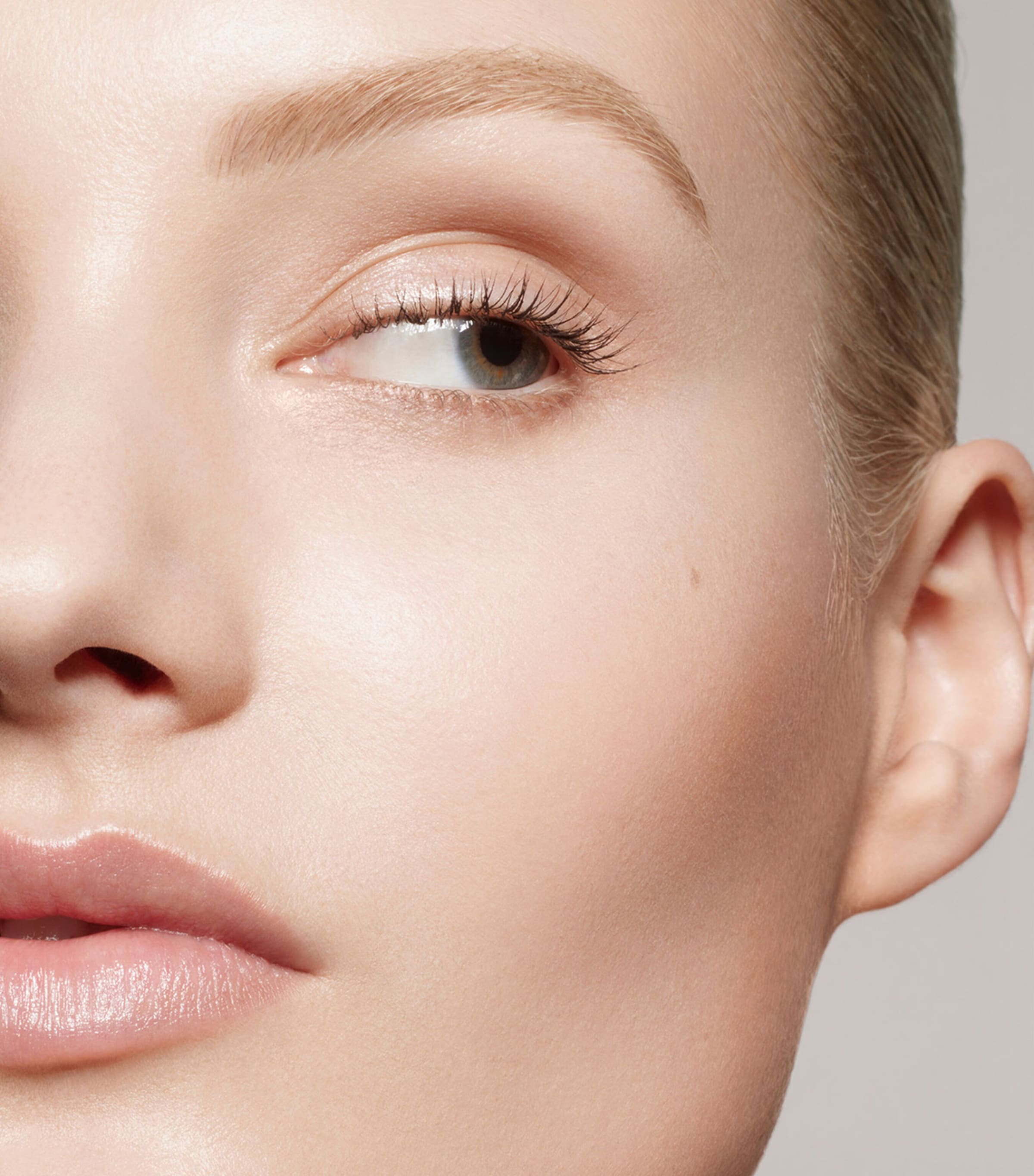 Skin Fetish: Sublime Perfection Concealer L1 Image 3