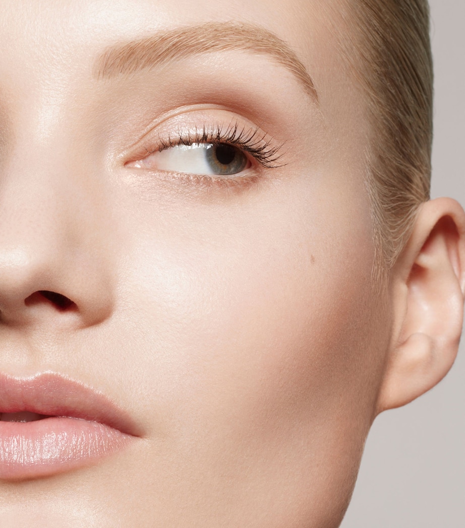 Skin Fetish: Sublime Perfection Concealer L1 Image 3