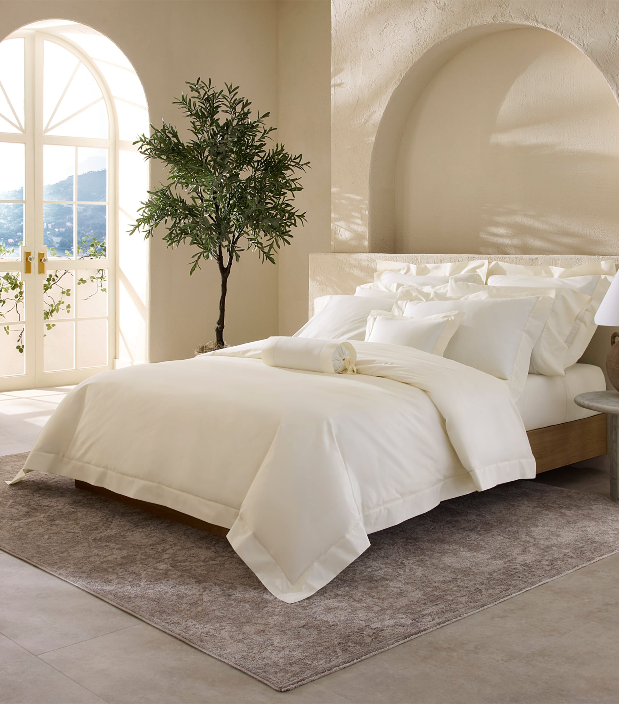 Pratesi Angel Luxe King Fitted Sheet (150cm x 200cm) Ivory Image 2