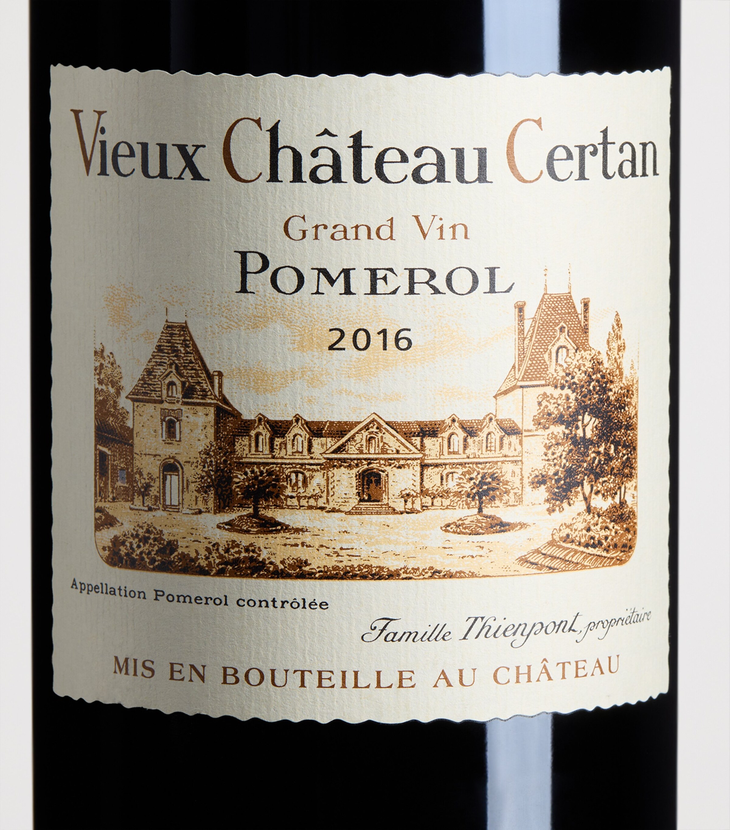VIEUX CHATEAU CERTAN Vieux Château Certan 2016 (150cl) - Bordeaux, France Image 2