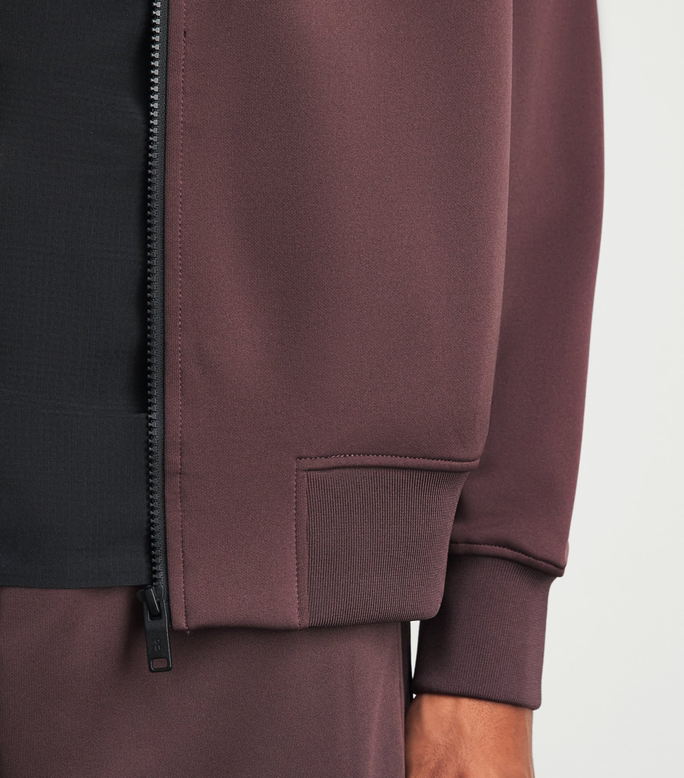On Mens Courtside Track Jacket Mulberry Image 3