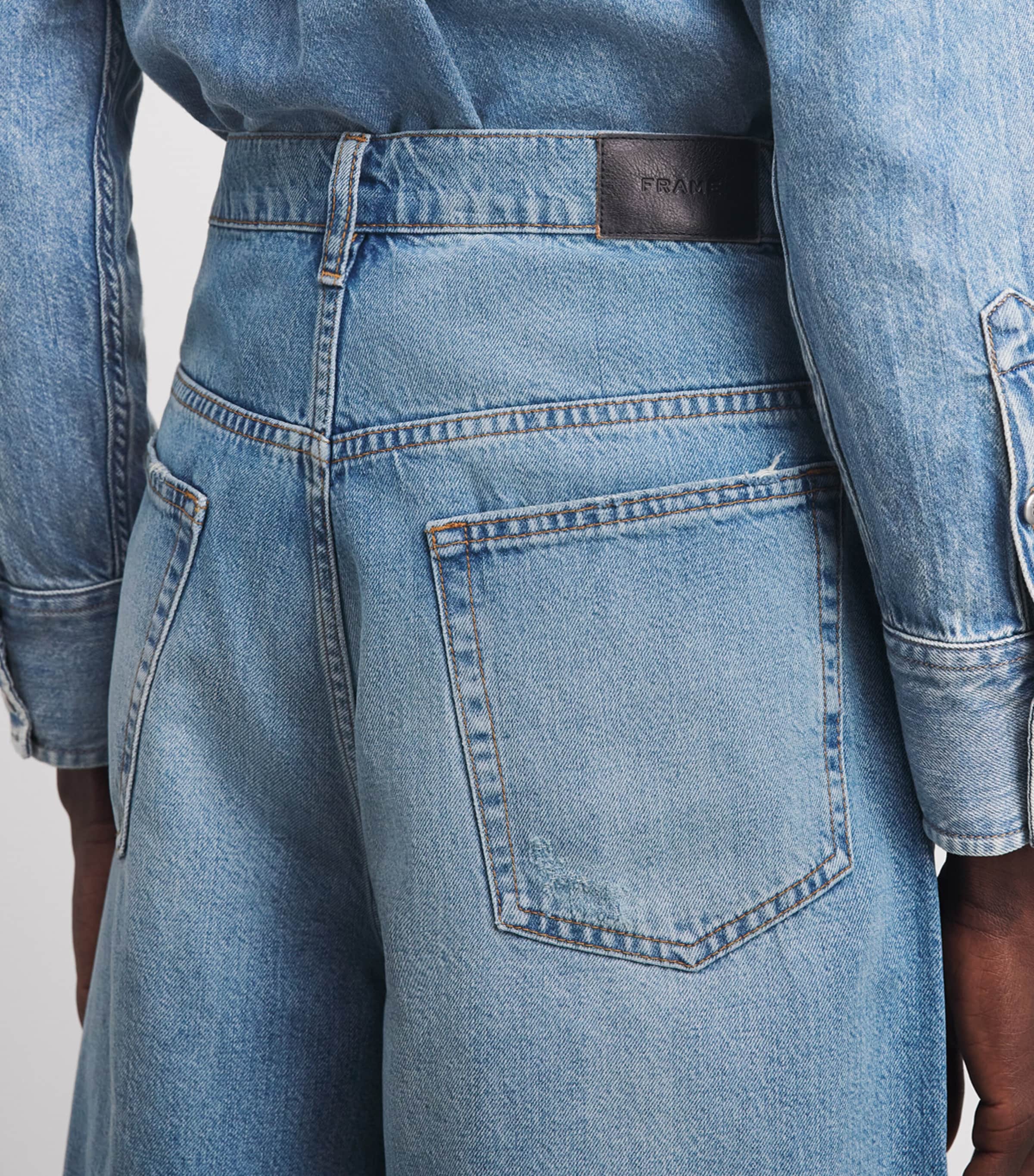 FRAME Mens Frayed Wide-Leg Denim Shorts Crus Image 3