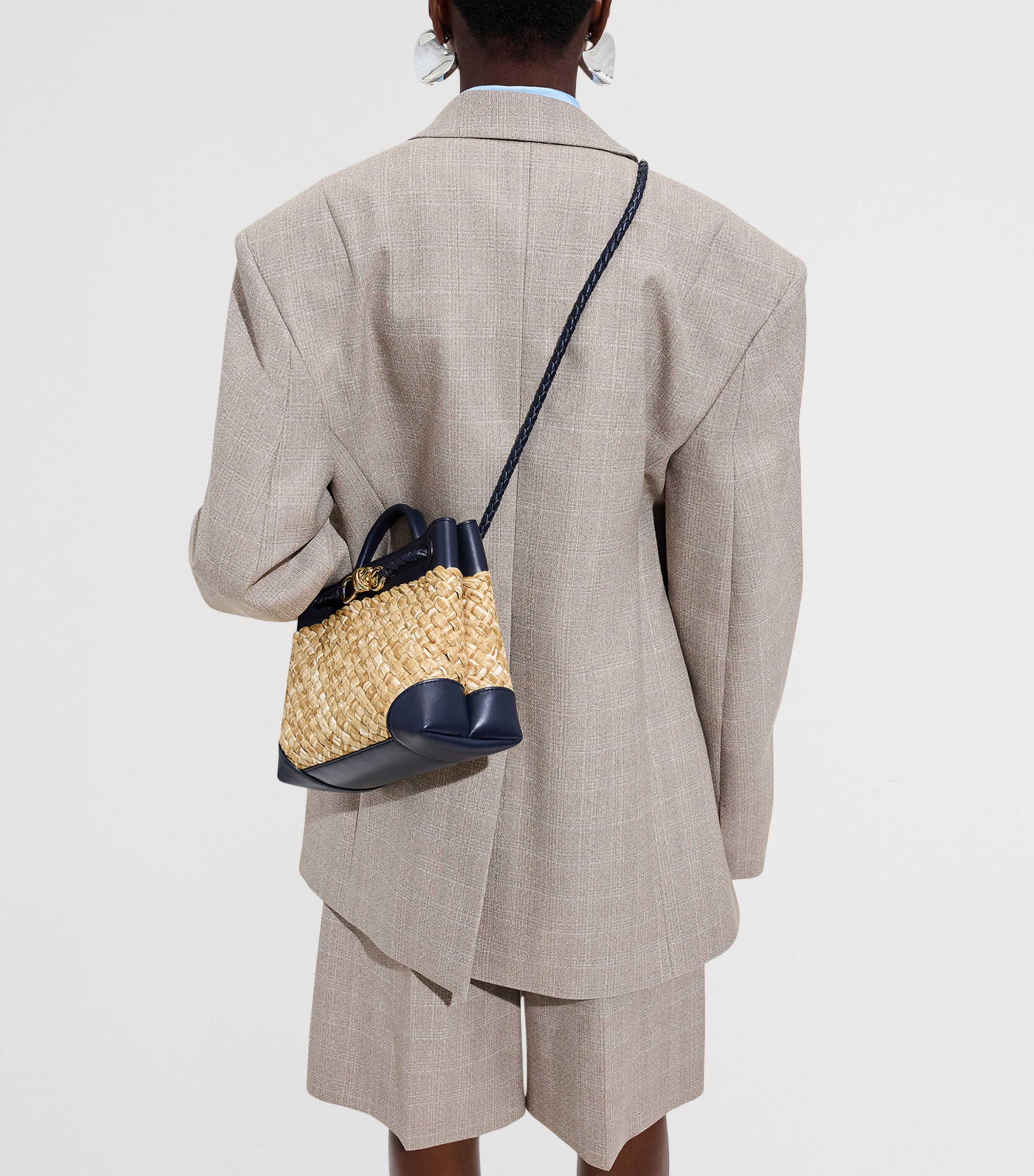 Bottega Veneta Womens Small Raffia Andiamo Top-Handle Bag Image 2