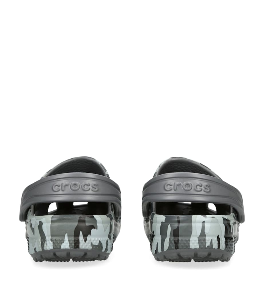 CROCS KIDS Classic Camouflage Clogs Blk/grey Image 2