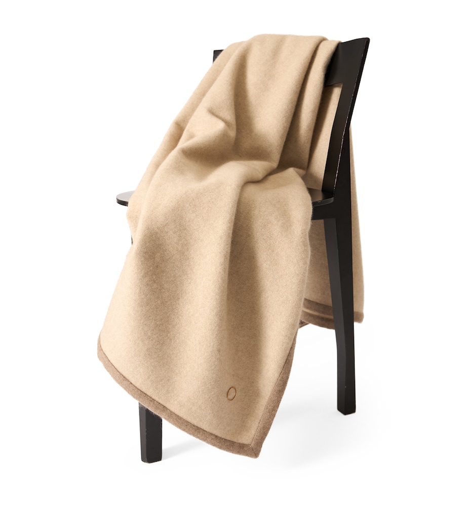 Cashmere Arteno Throw (200cm x 145cm) BEIGE & TAUPE Image 2