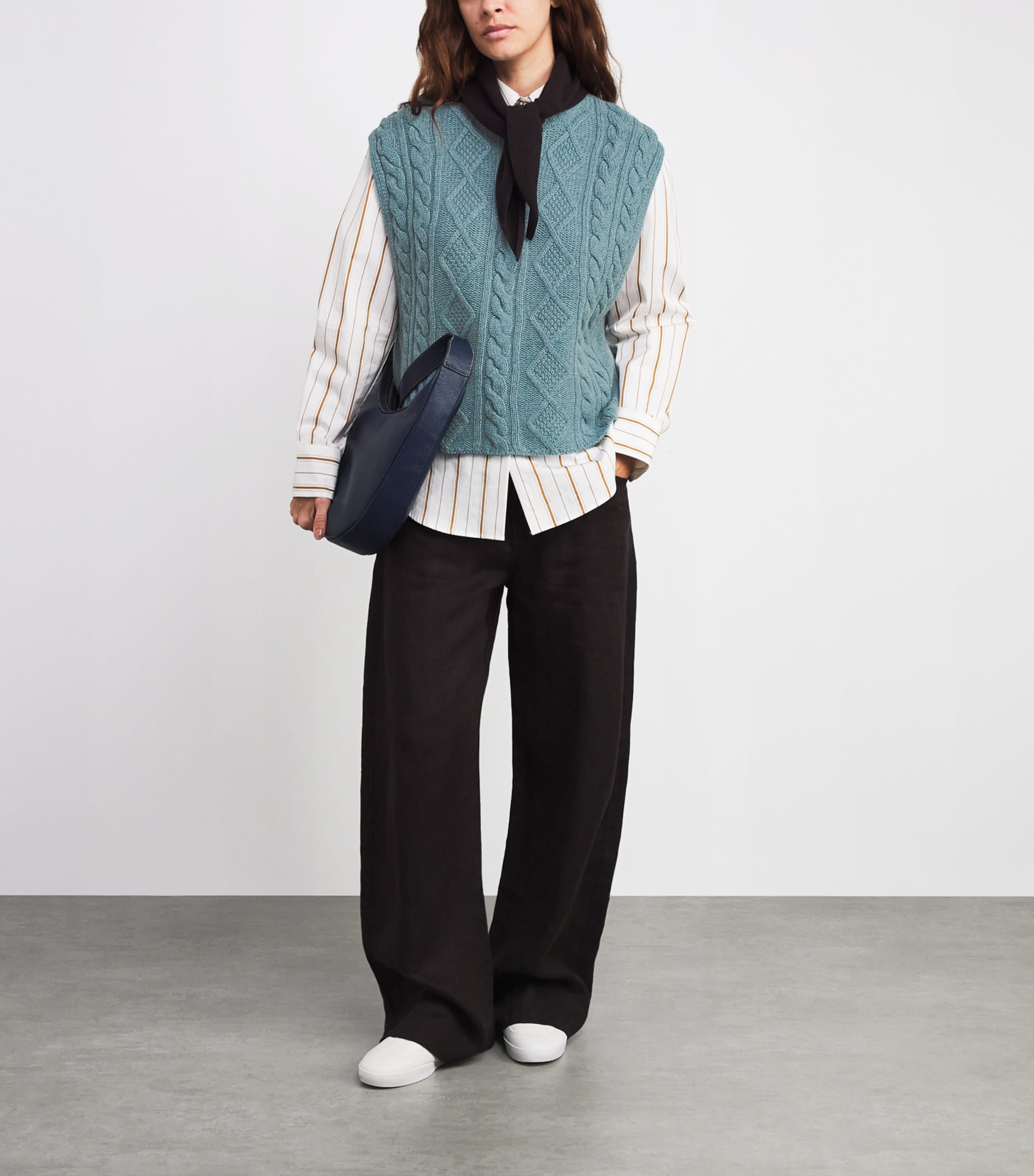 Cashmere Aran-Knit Oversized Sweater Vest HC0038 SEASCAPE Image 2