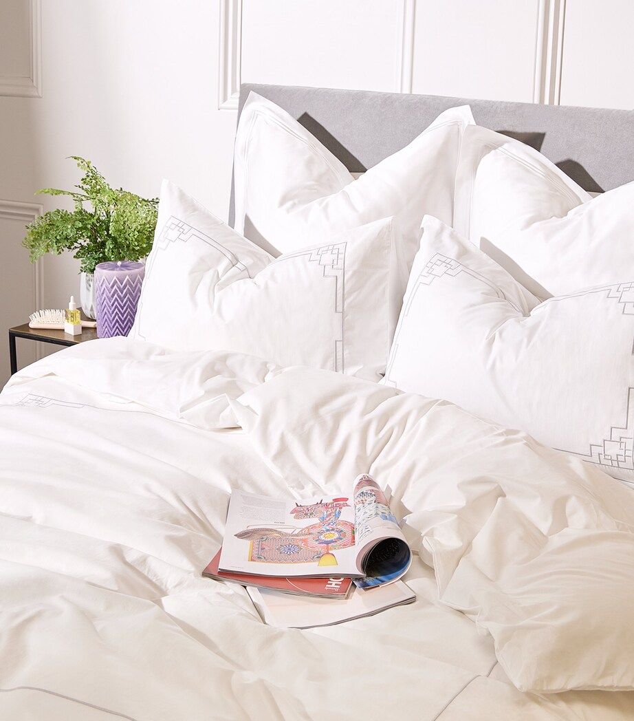 Peter Reed Walverden King Duvet Cover Set (230cm x 220cm) White Image 4