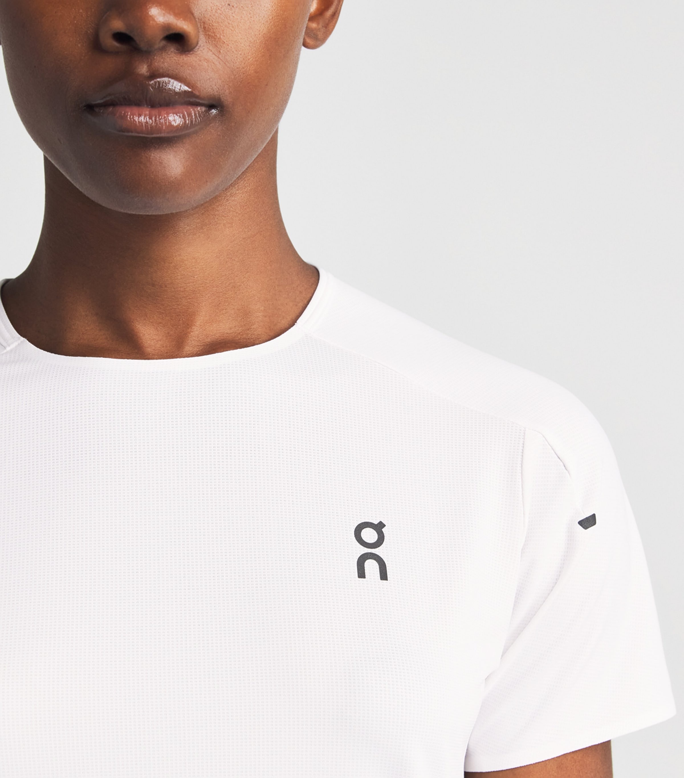On Womens Performance T-Shirt White | Silver Image 3