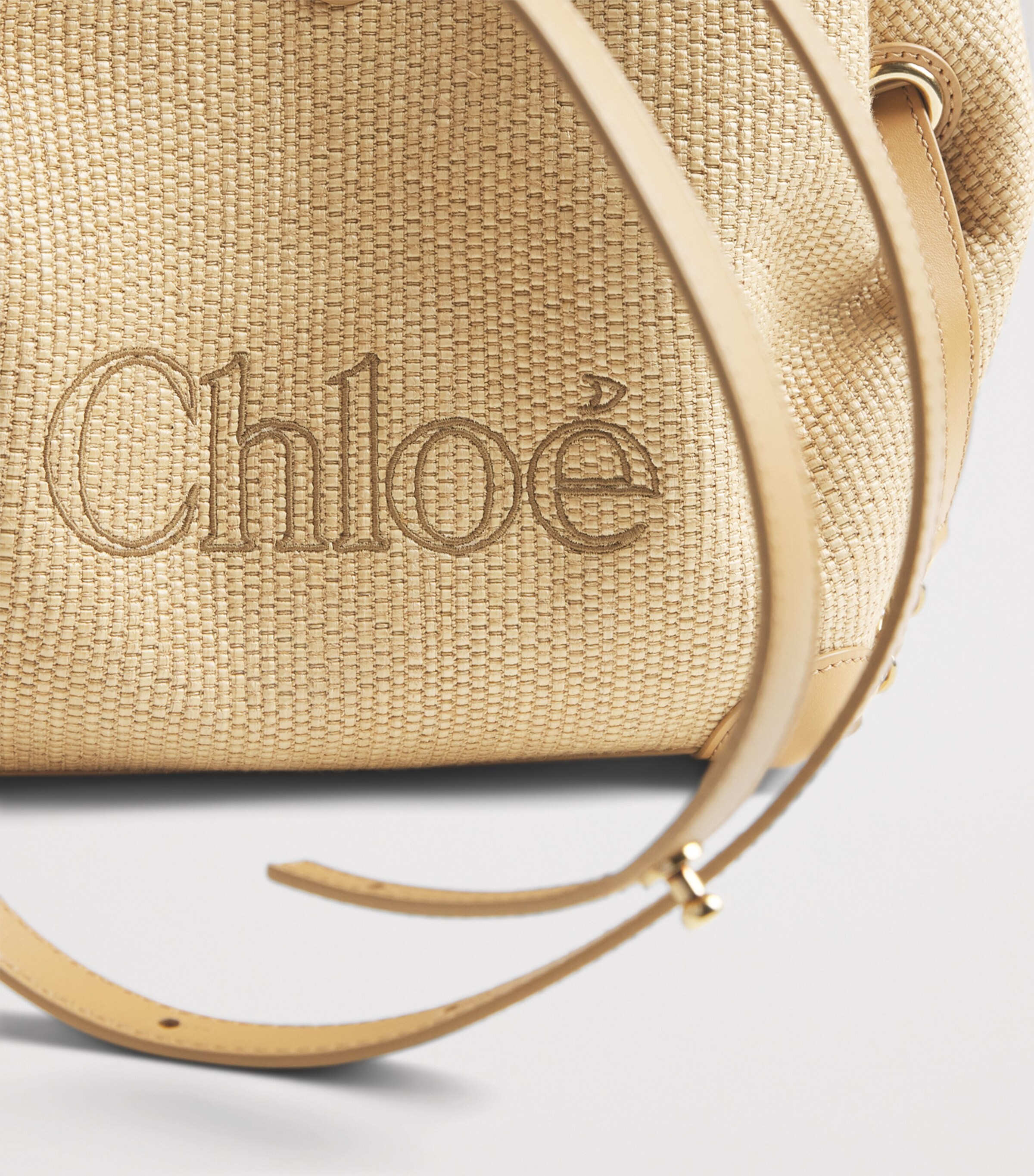 Chloé Small Raffia-Effect Clover Carry Top-Handle Bag Bleached Brown Image 4
