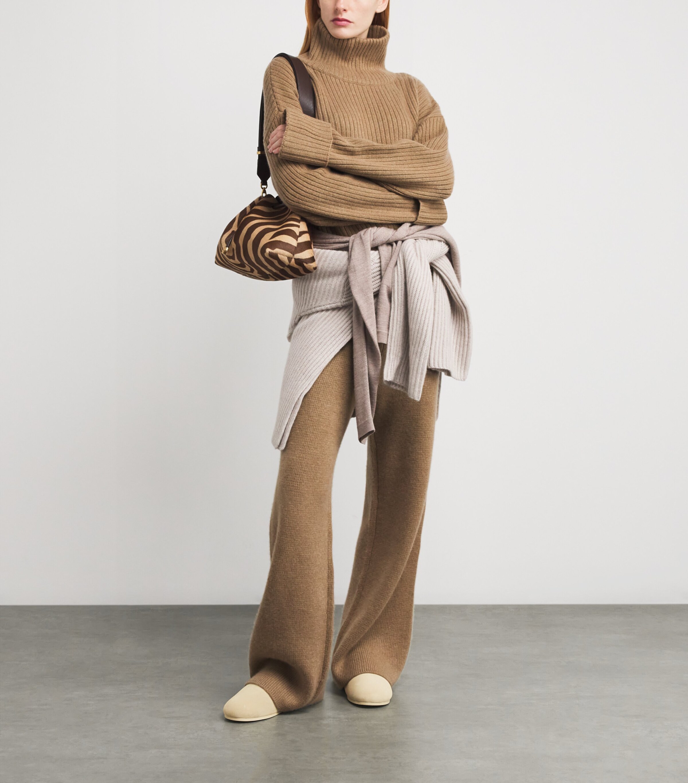 Le Kasha Womens Organic Cashmere Galway Sweater Camel Image 2