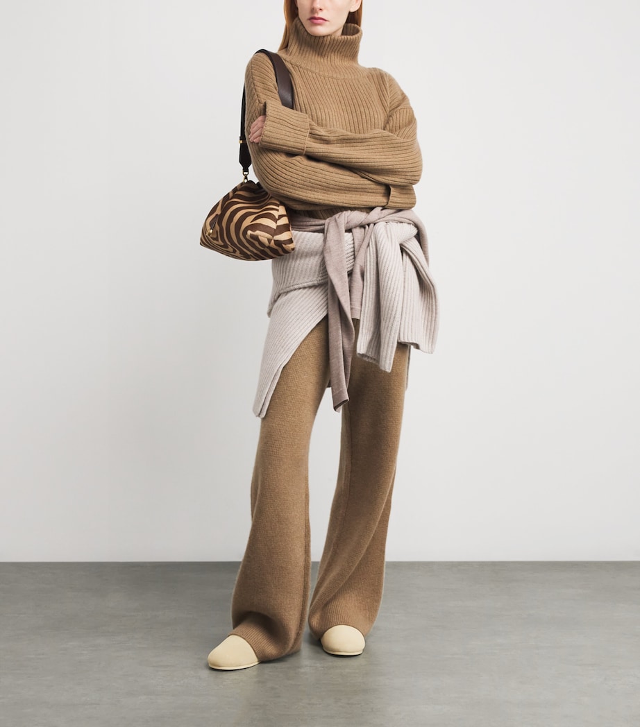 Le Kasha Womens Organic Cashmere Galway Sweater Camel Image 2