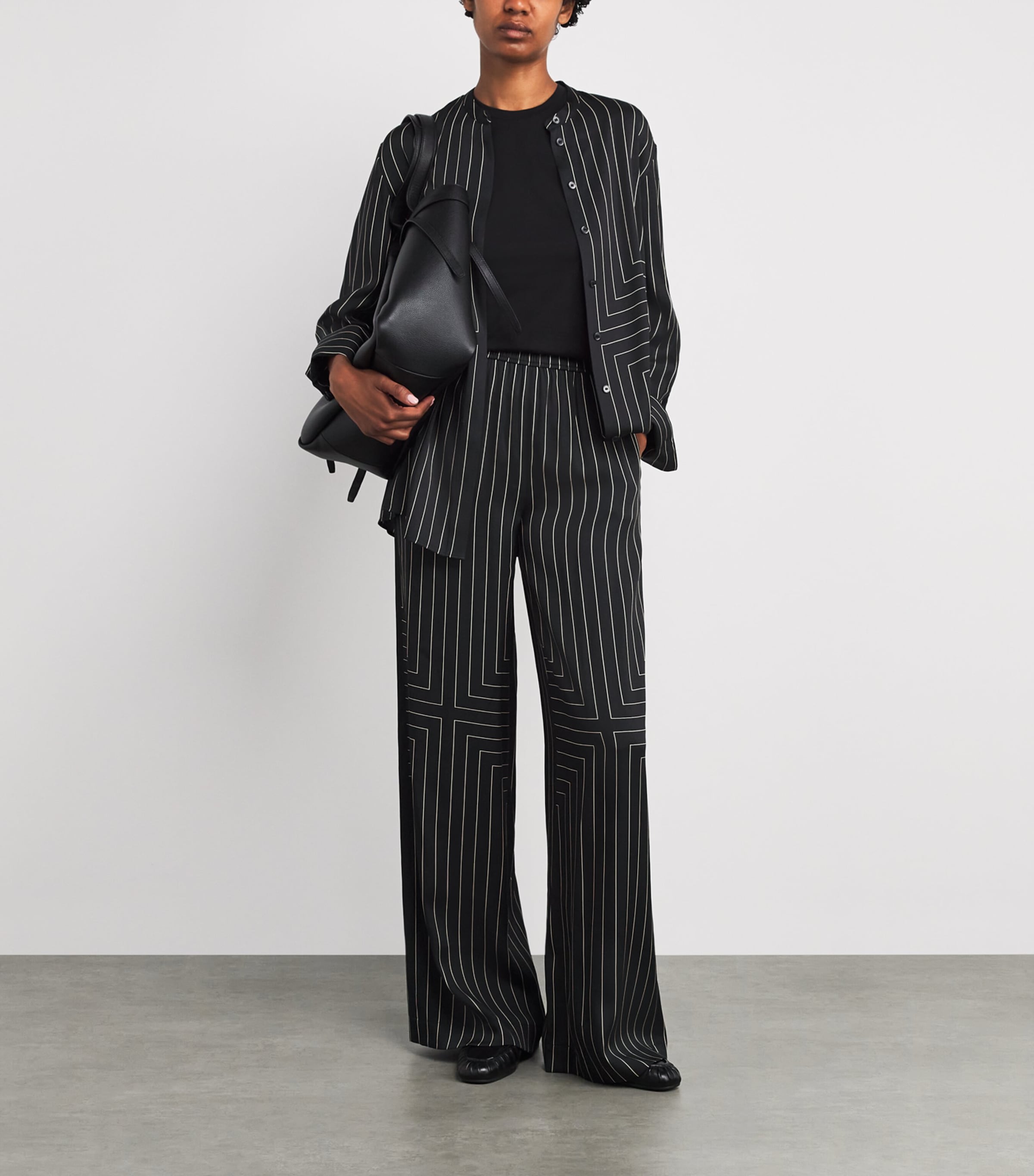 Geometric Print Athena Blouse BLACK/AFFOGATO Image 2