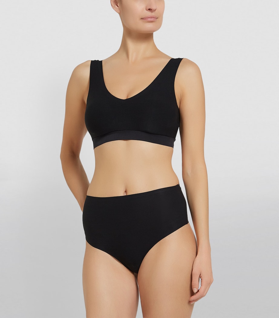 Soft Padded Triangle Bra 011 BLACK Image 4