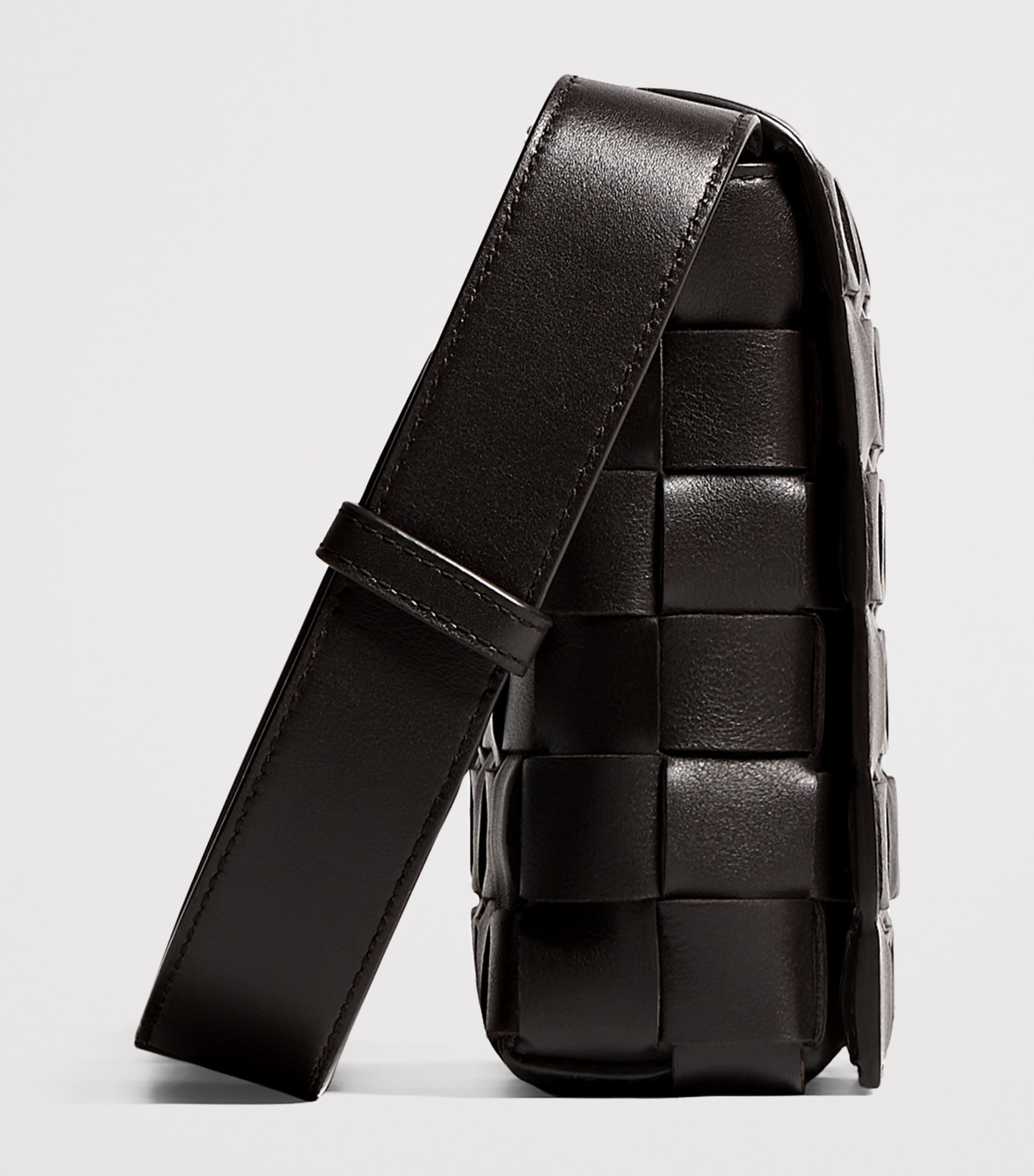 Bottega Veneta Leather Intrecciato Messenger Bag Image 3