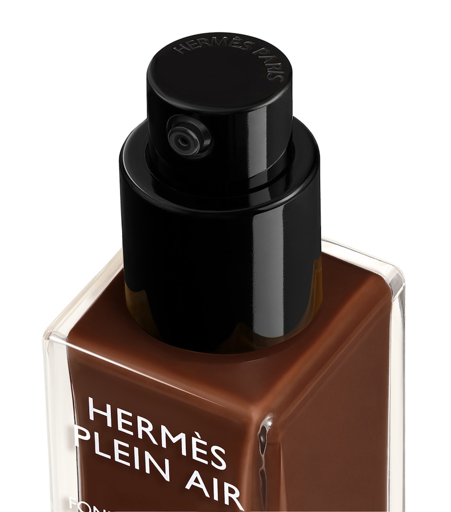 Plein Air Luminous Matte Skincare Foundation HAVANE Image 4