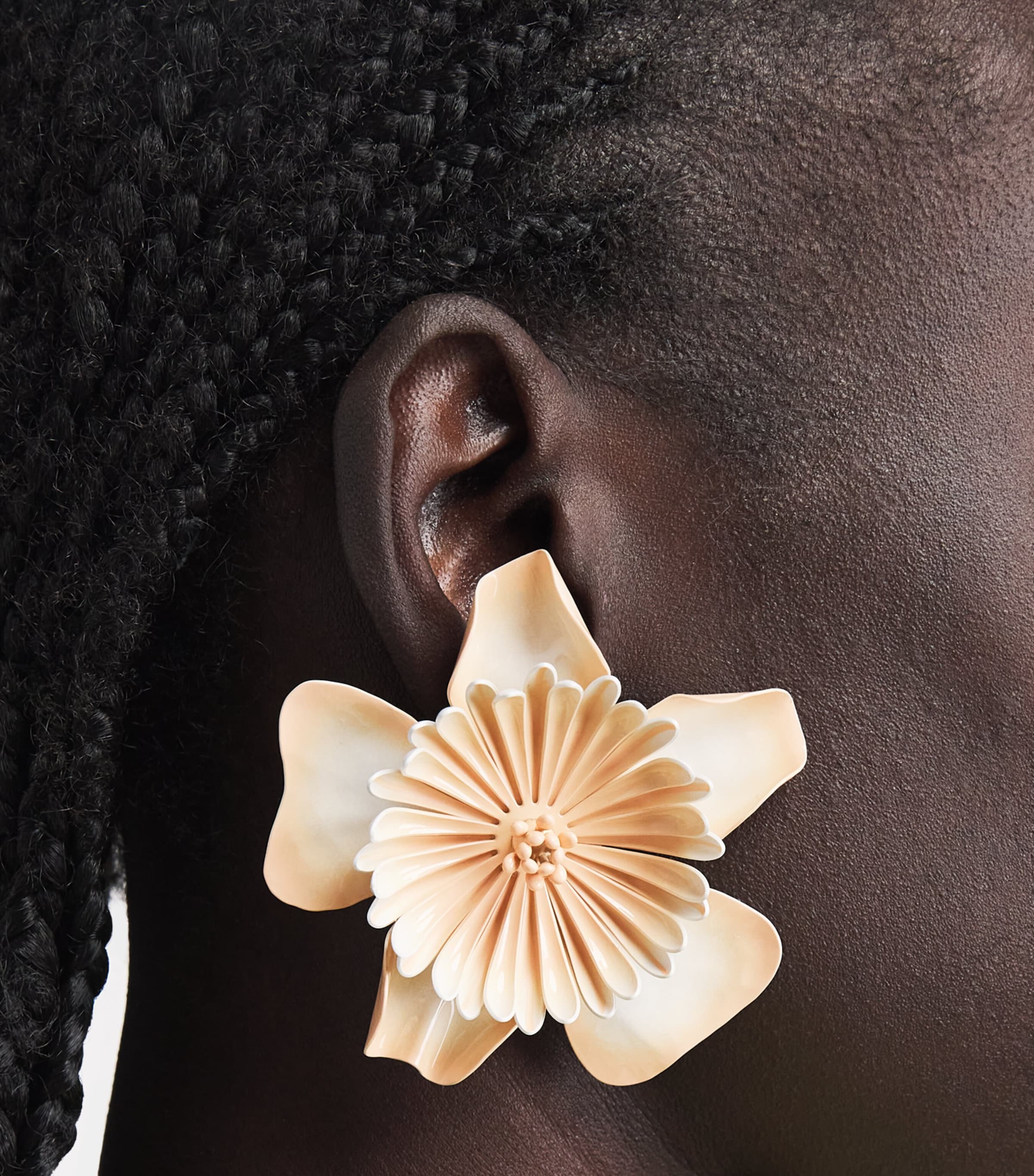 Chloé Bloom Clip-On Earrings Apricot Pink Image 2