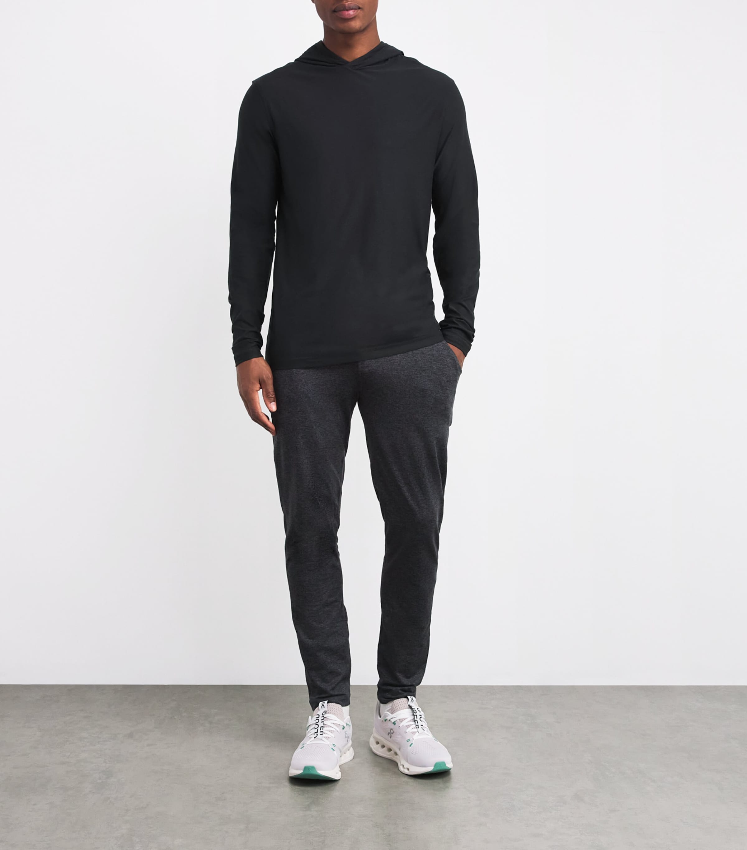 Strato Tech Hoodie BLACK HEATHER Image 2