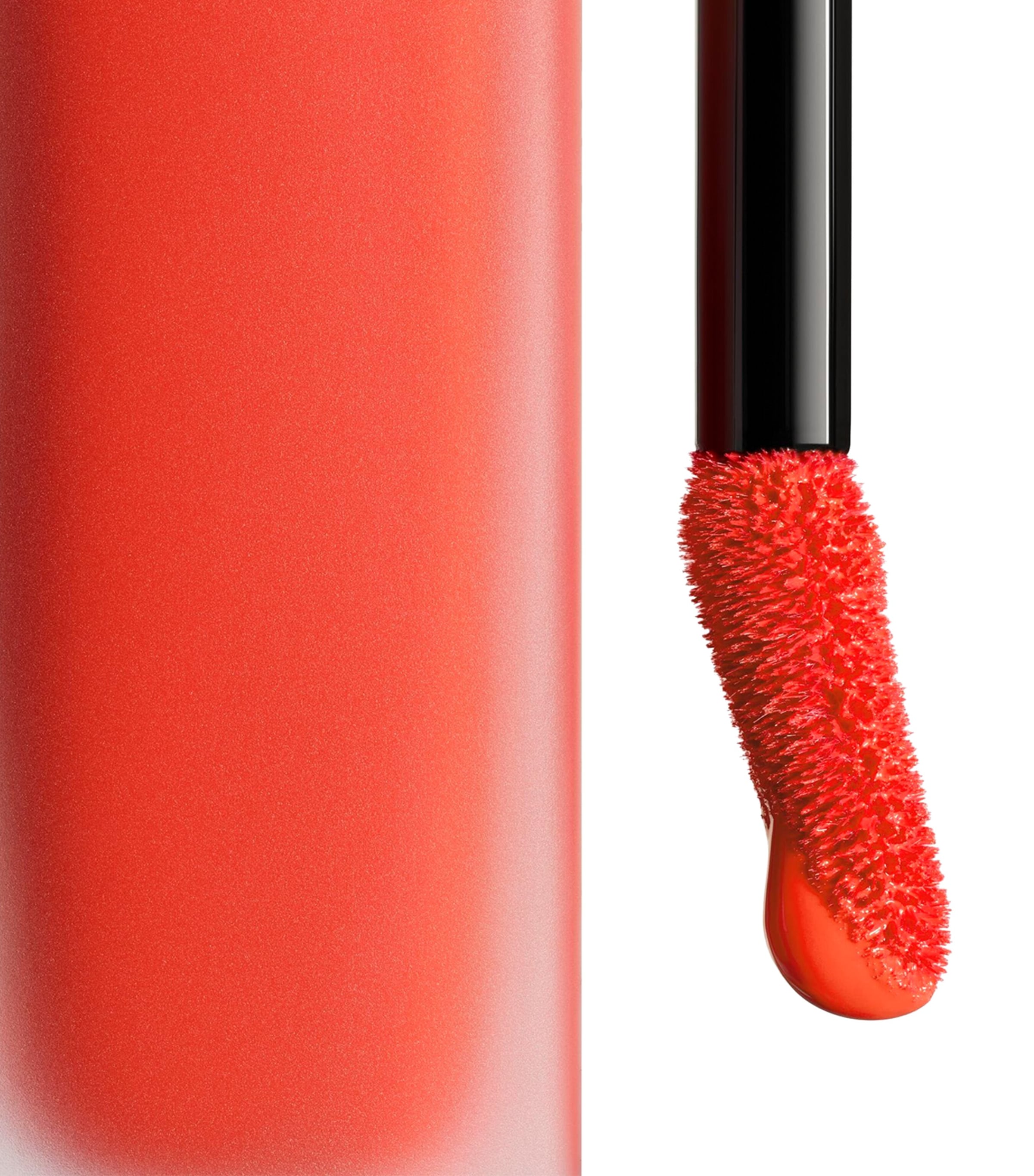 ROUGE ALLURE LIQUID VELVET Ultrawear Intense Matte Liquid Lip Colour ENVOÛTANTE Image 2