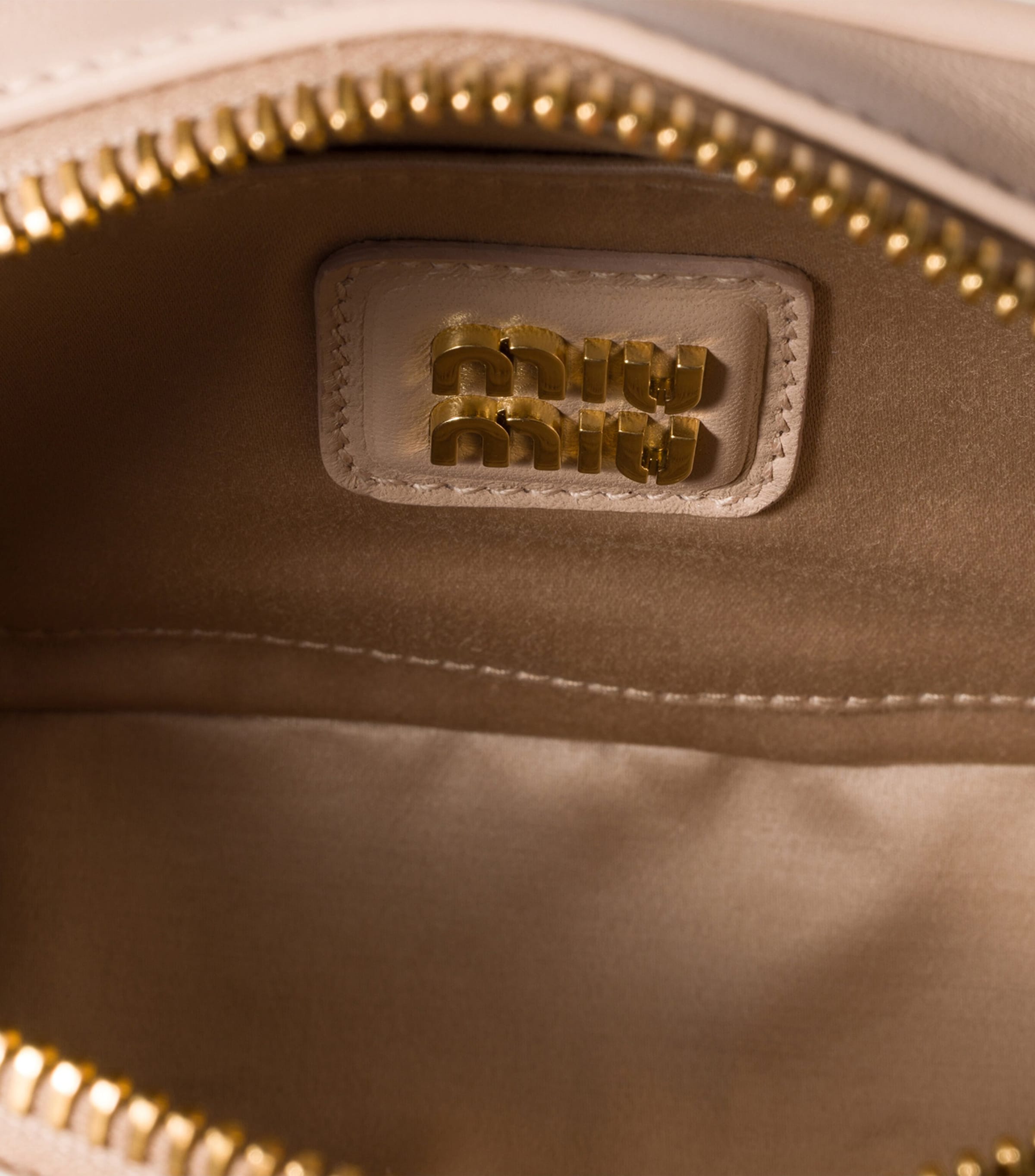 Matelassé Leather Arcadie Top-Handle Bag F0236 Image 6