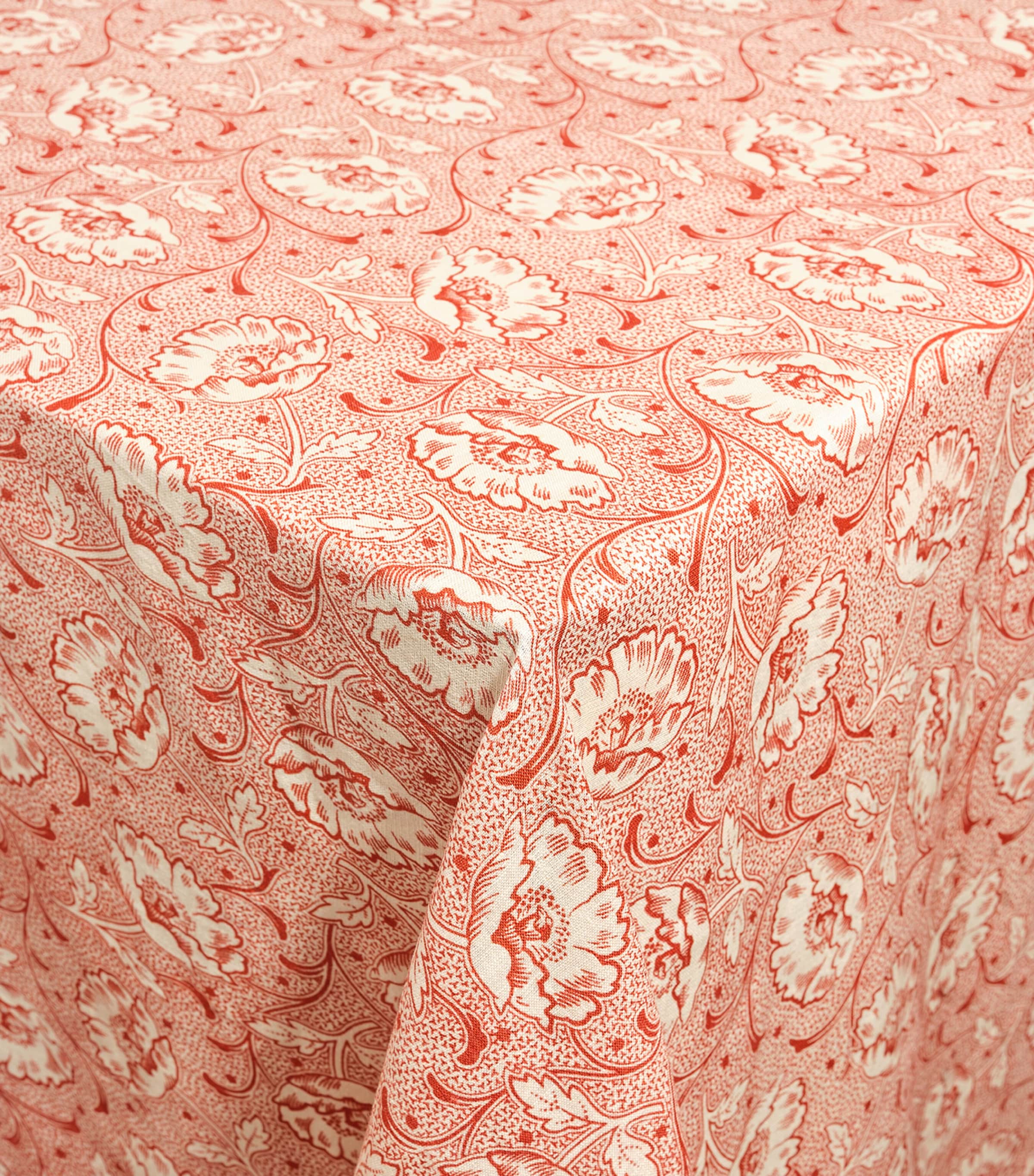 Cabana Magazine Linen Toscana Tablecloth