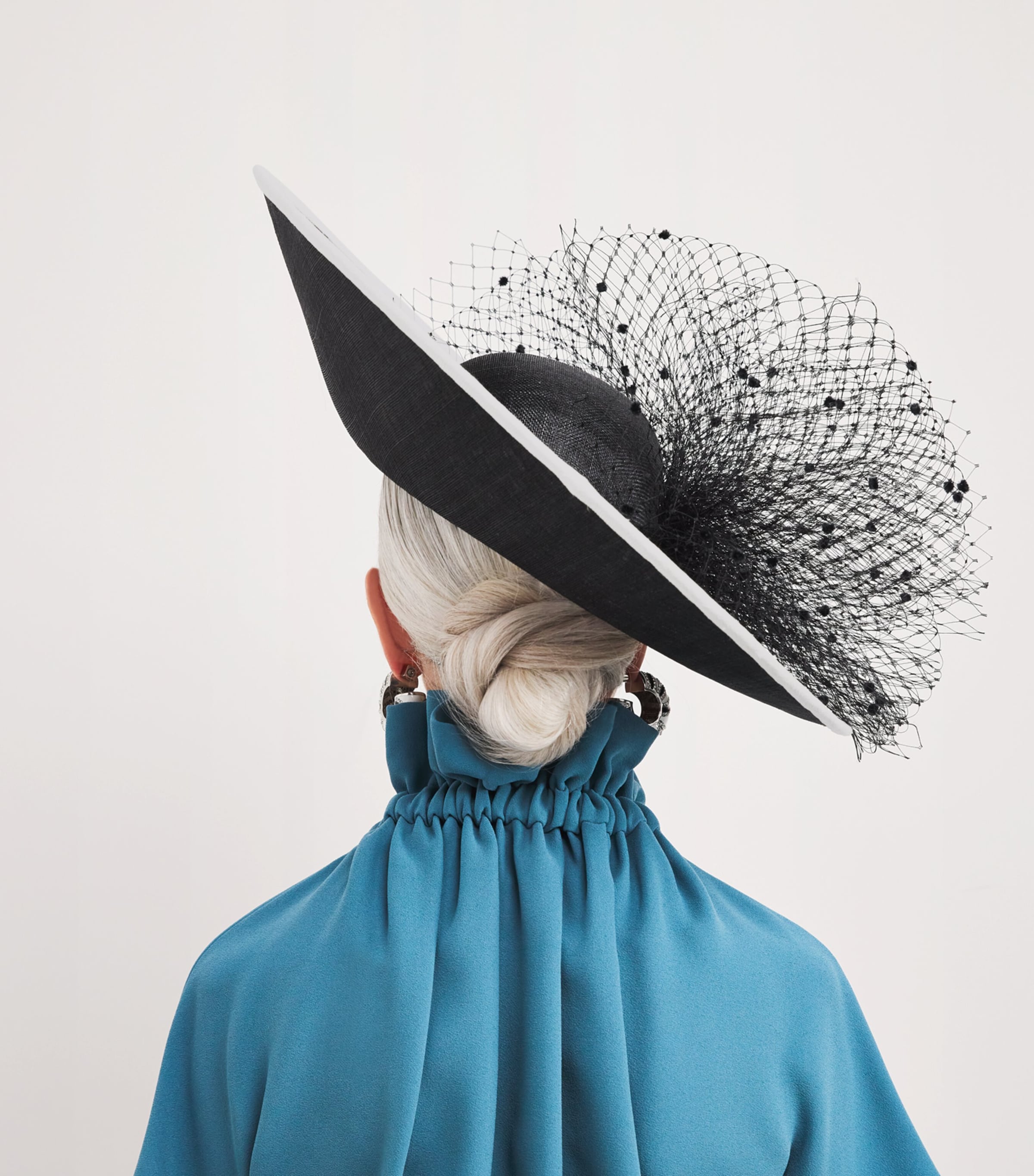 Net-Detail Hat Fascinator BLACK/WHITE Image 4