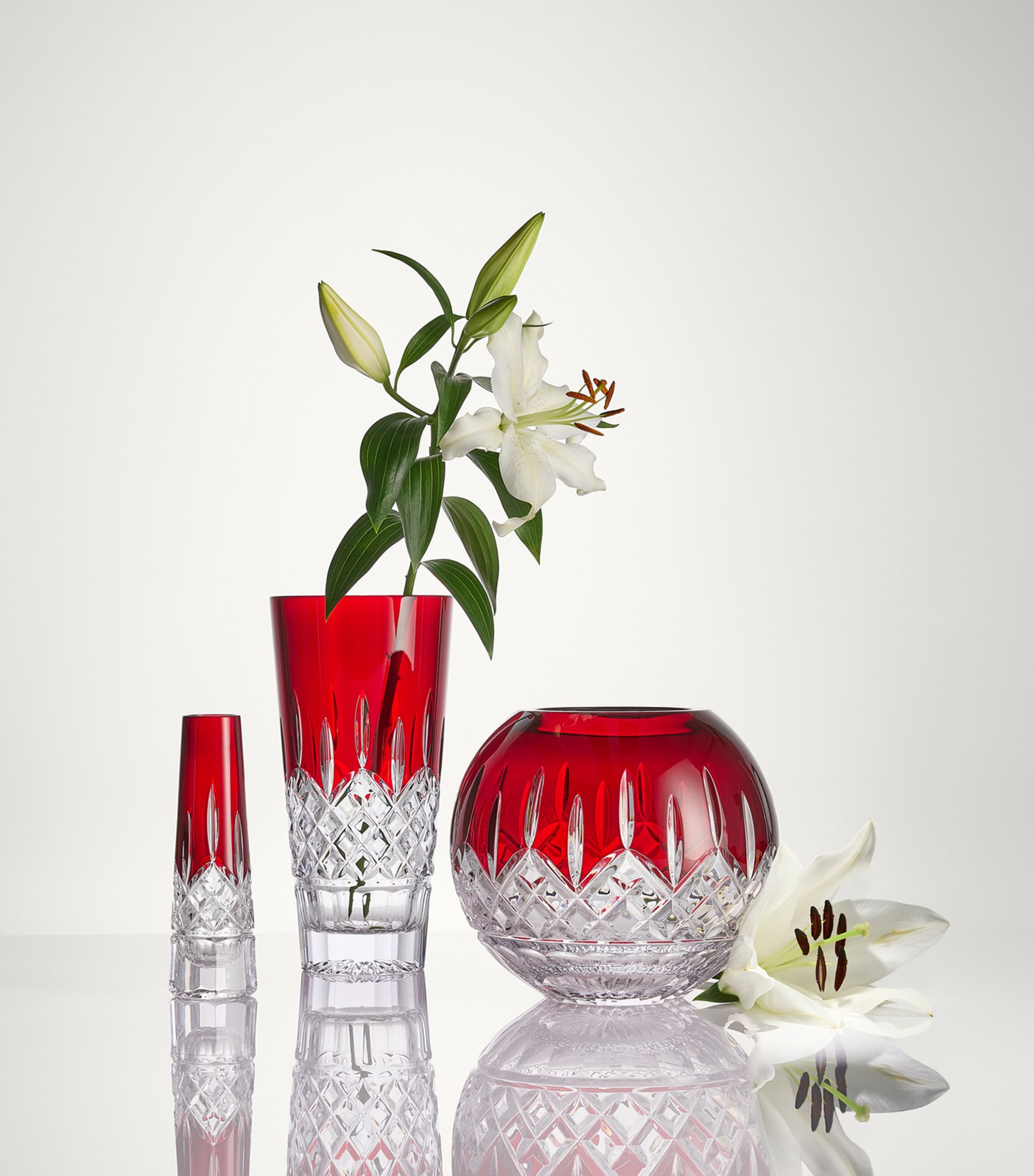 Crystal Lismore Red Bud Vase (18cm) RED Image 6