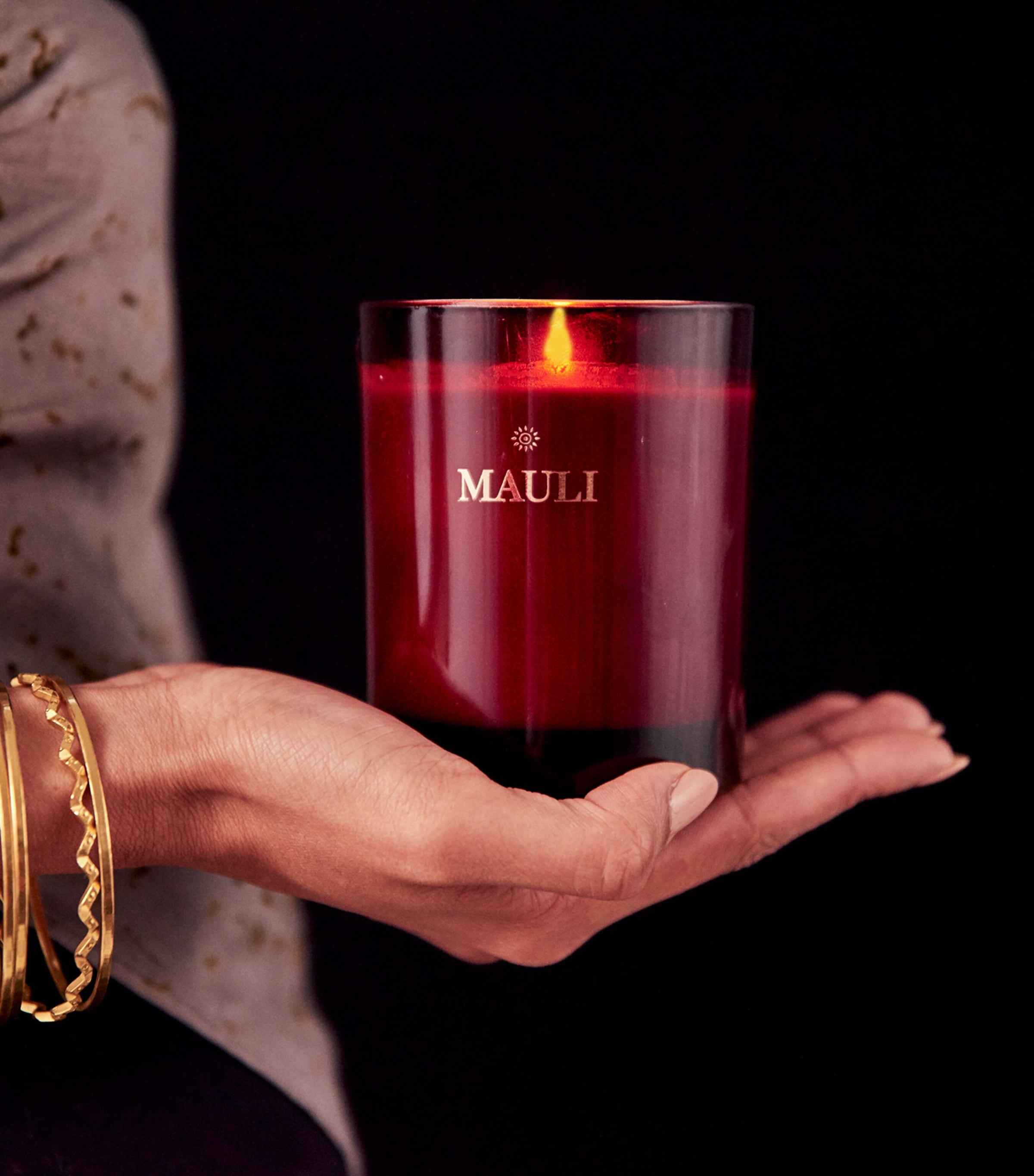 Mauli Rituals Sundaram & Silence Candle (210g) Clear Image 3