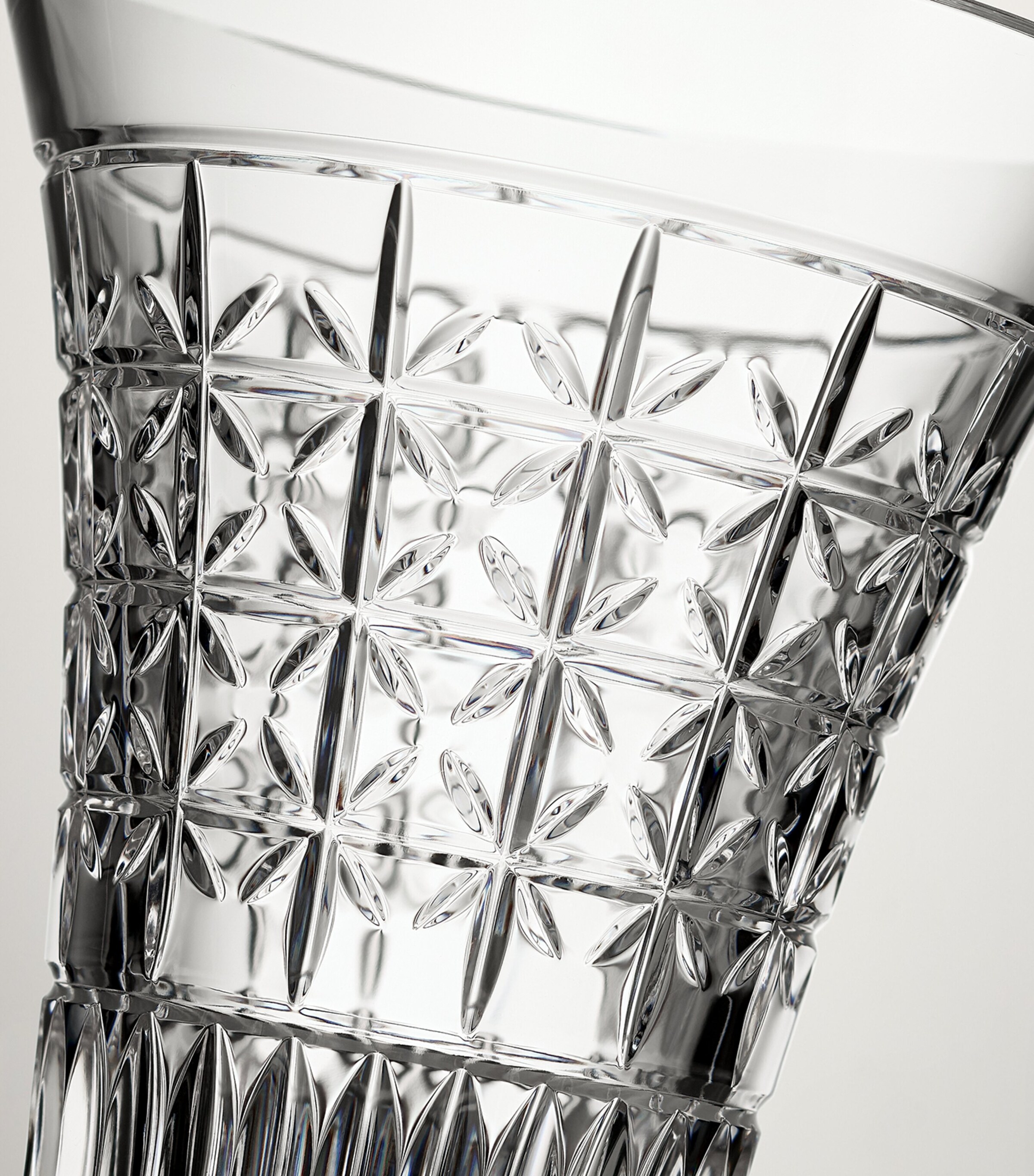 Waterford Mastercraft Powerscourt Vase (20cm) Clear Image 4