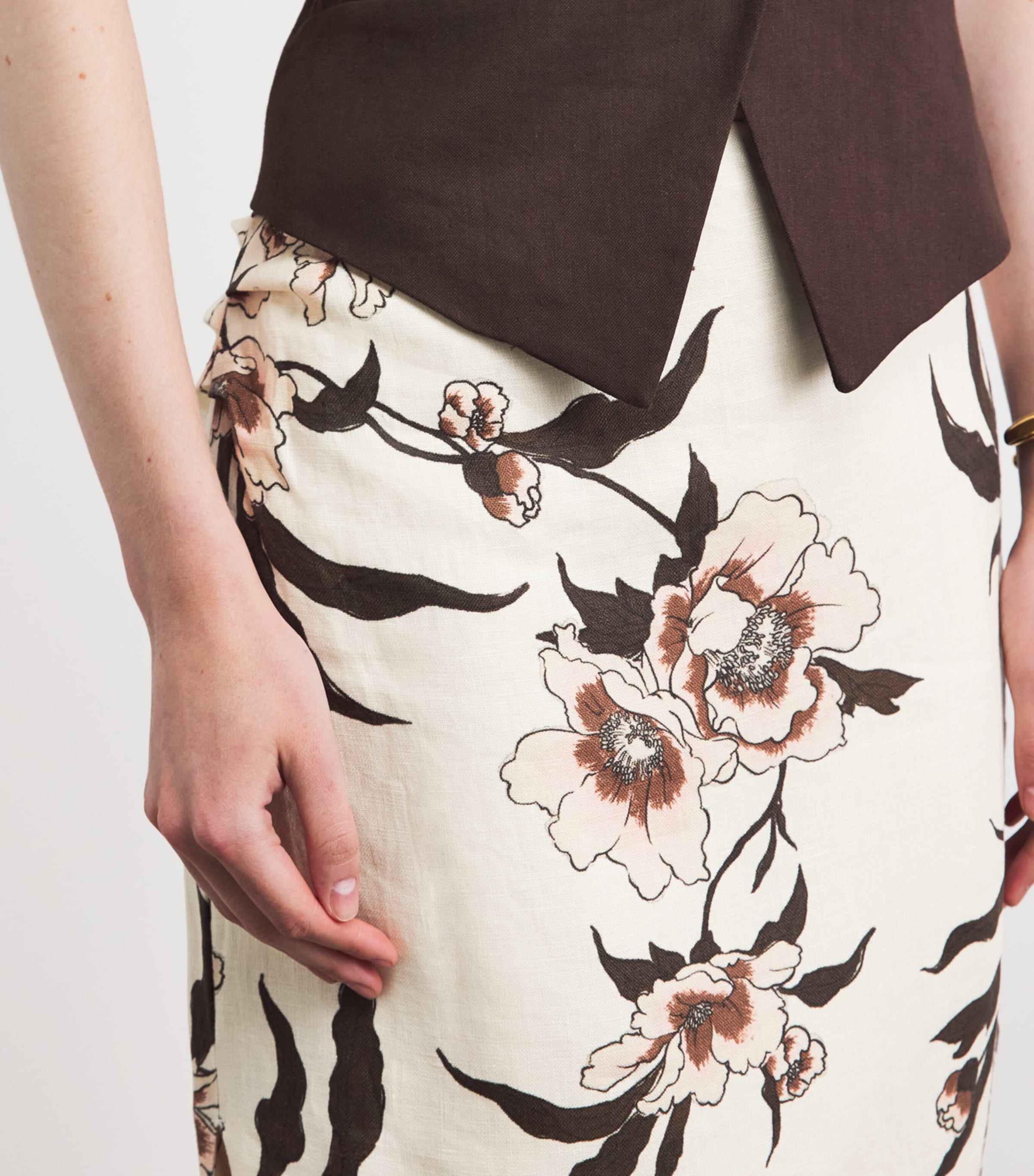 SIR. Womens Linen Peony Asymmetric Maxi Skirt Peony Floral Image 3