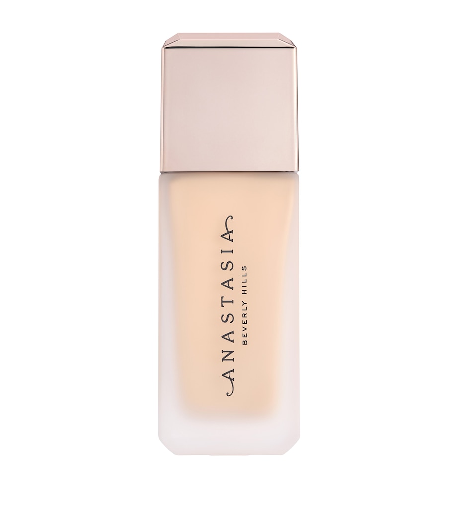 Impeccable Blurring Second-Skin Matte Foundation SHADE 3 1N Image 1