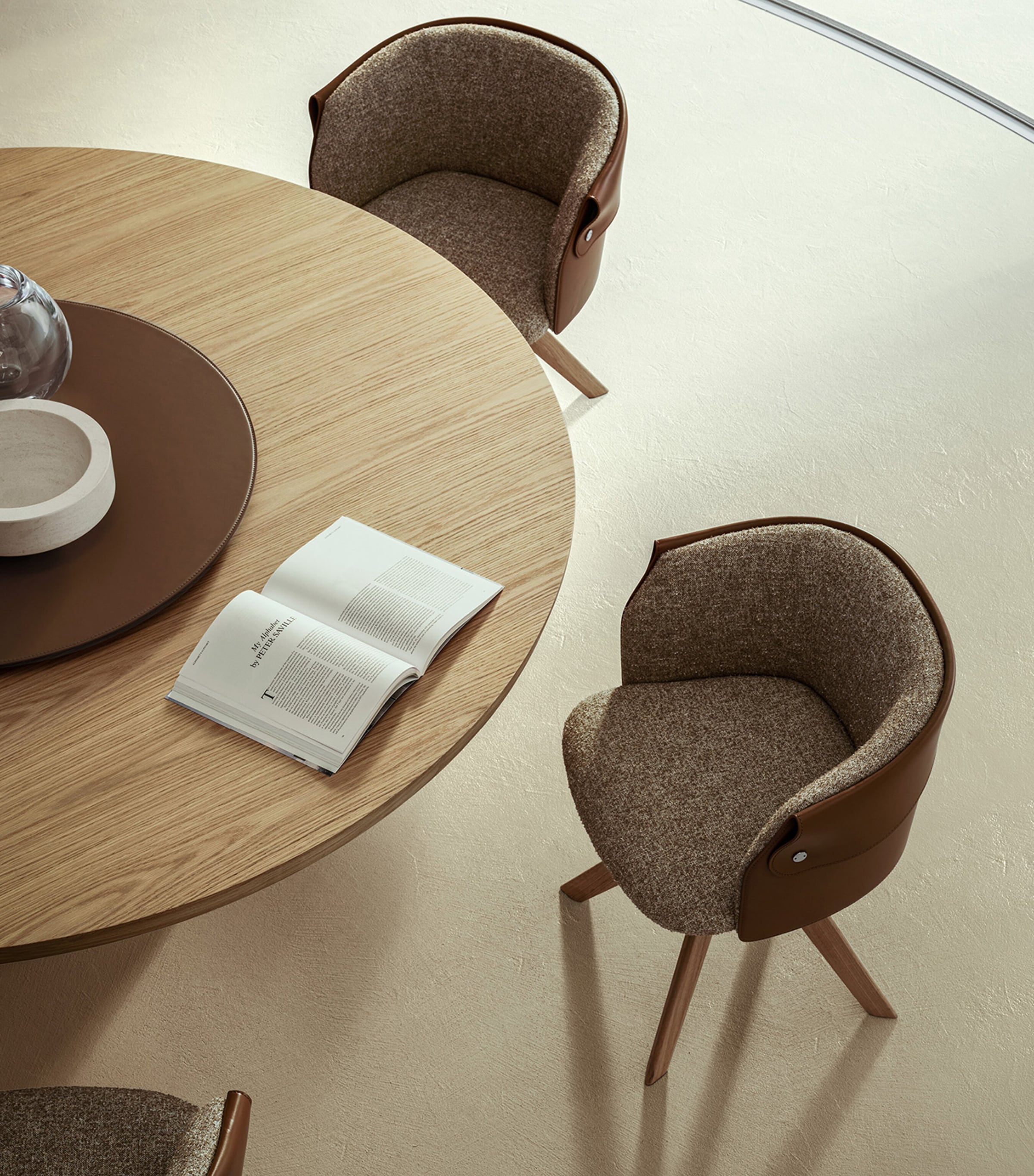 Ozzy Swivelling Dining Chair BEIGE Image 2