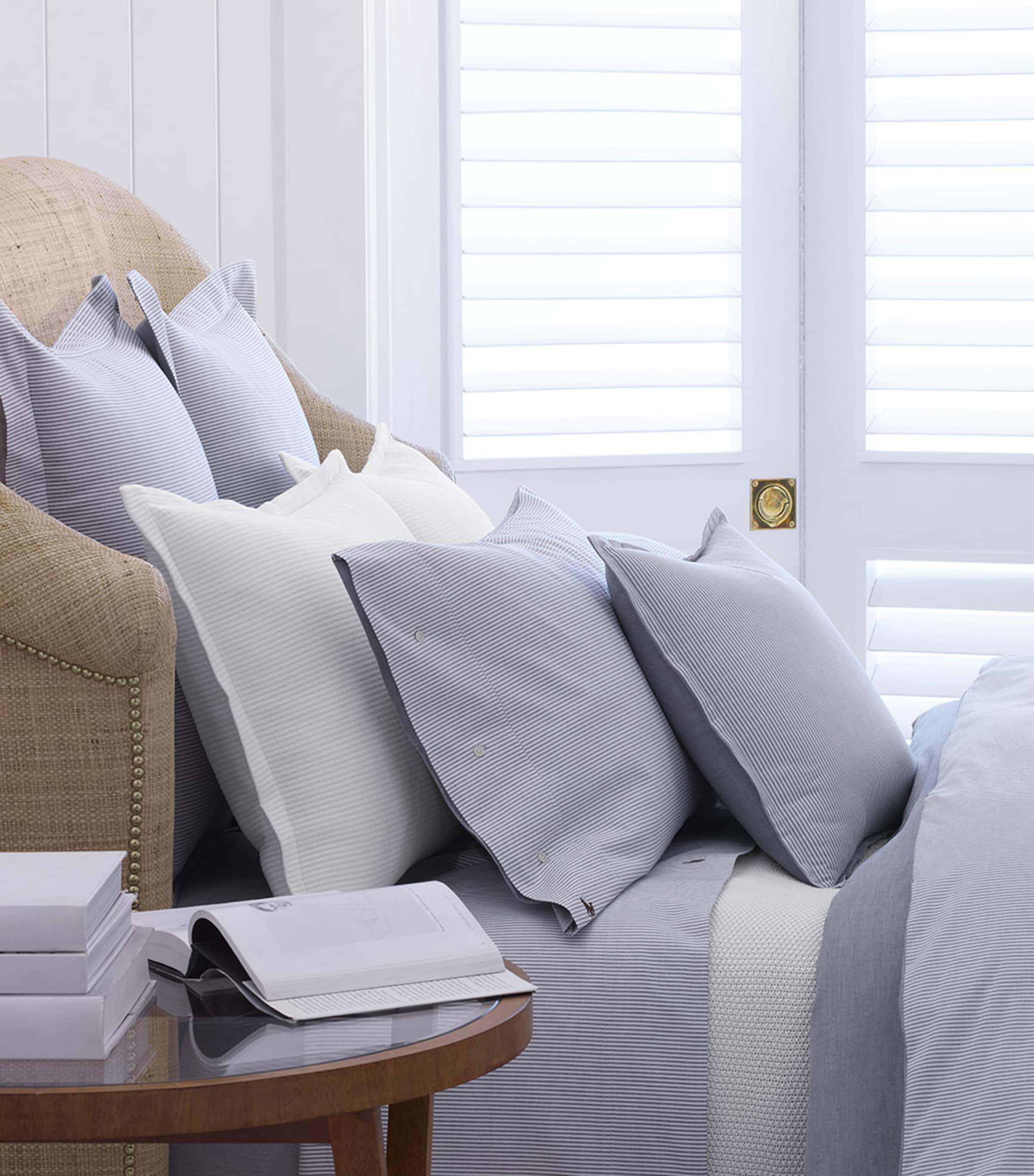 Ralph Lauren Home Oxford Blue Super King Flat Sheet (270cm x 310cm) | Bedding | Bed Linens & Sets | Flat Sheets | Designers | Ralph Lauren Home