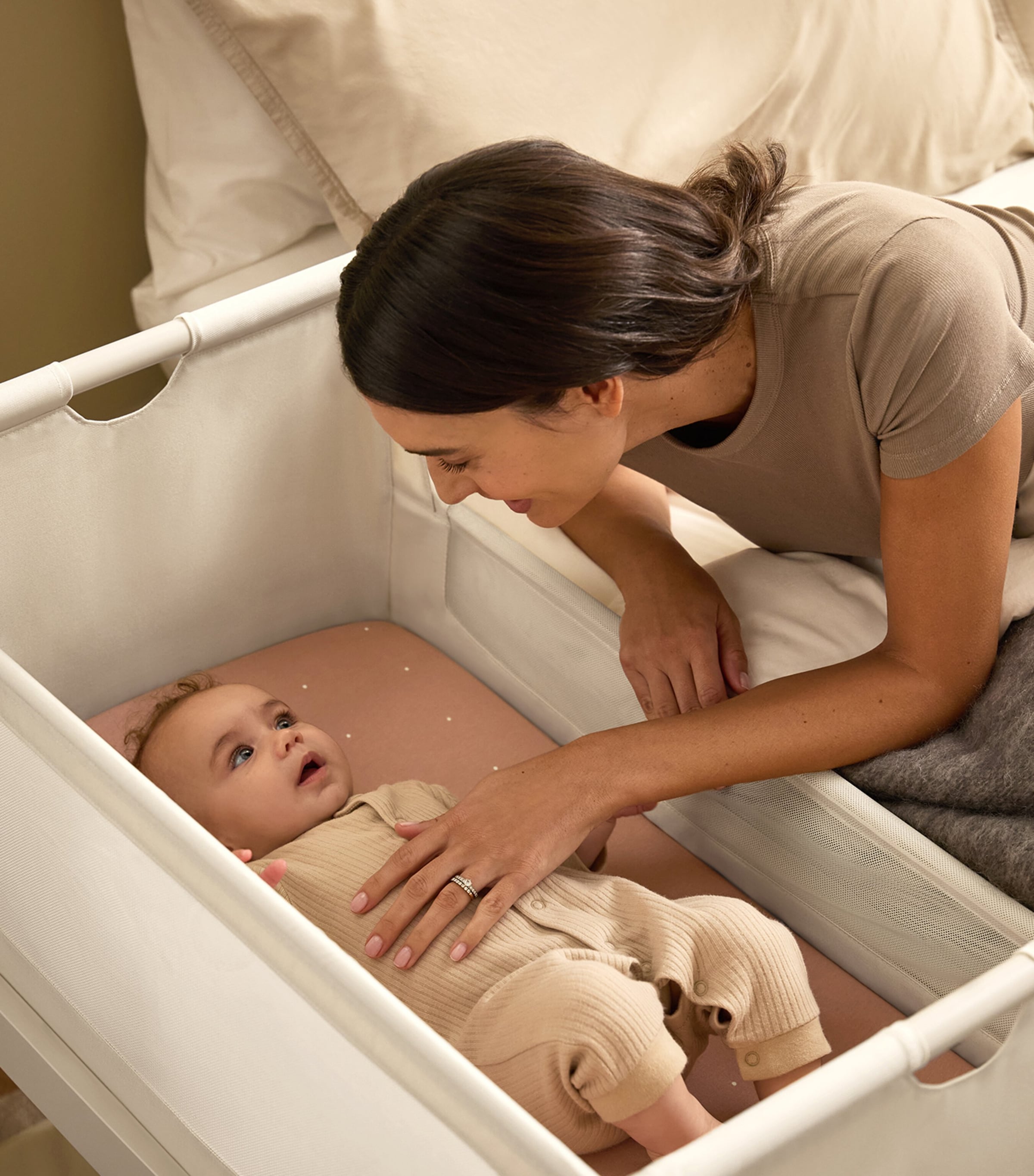 Snüz SnüzPod 5 Bedside Crib Cashmere Image 5