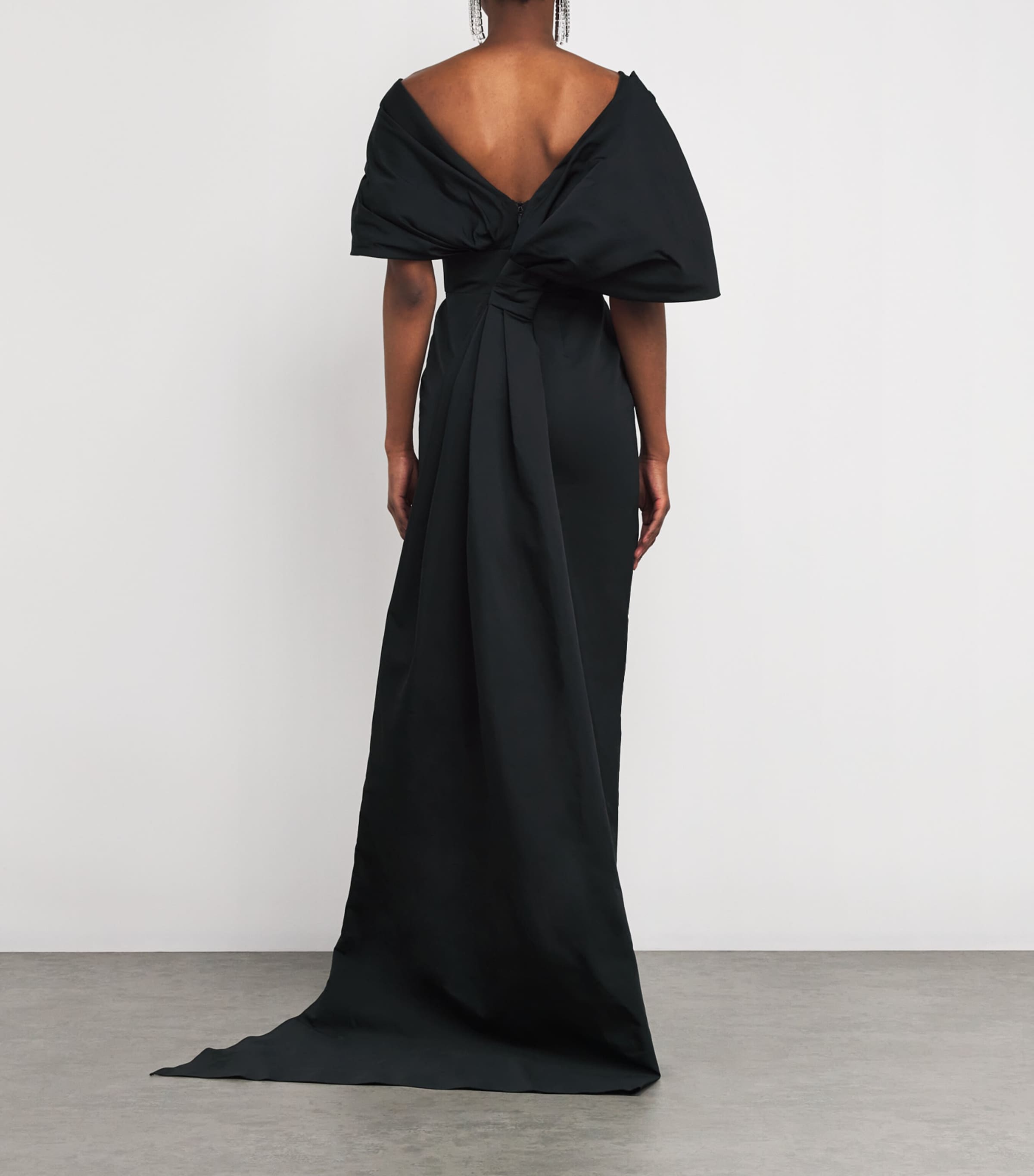 Oversized Bow Gown BLACK Image 3