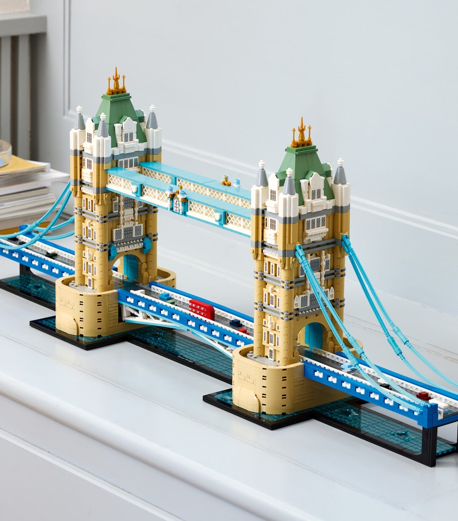 Lego Architecture Tower Bridge 21067 Image 5