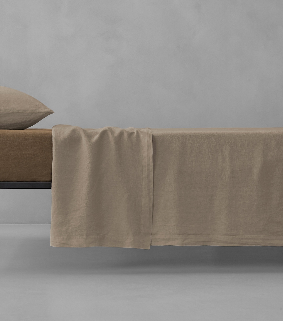 Society Limonta Linen Rem Super King Flat Sheet (270cm x 290cm) Malto Image 1