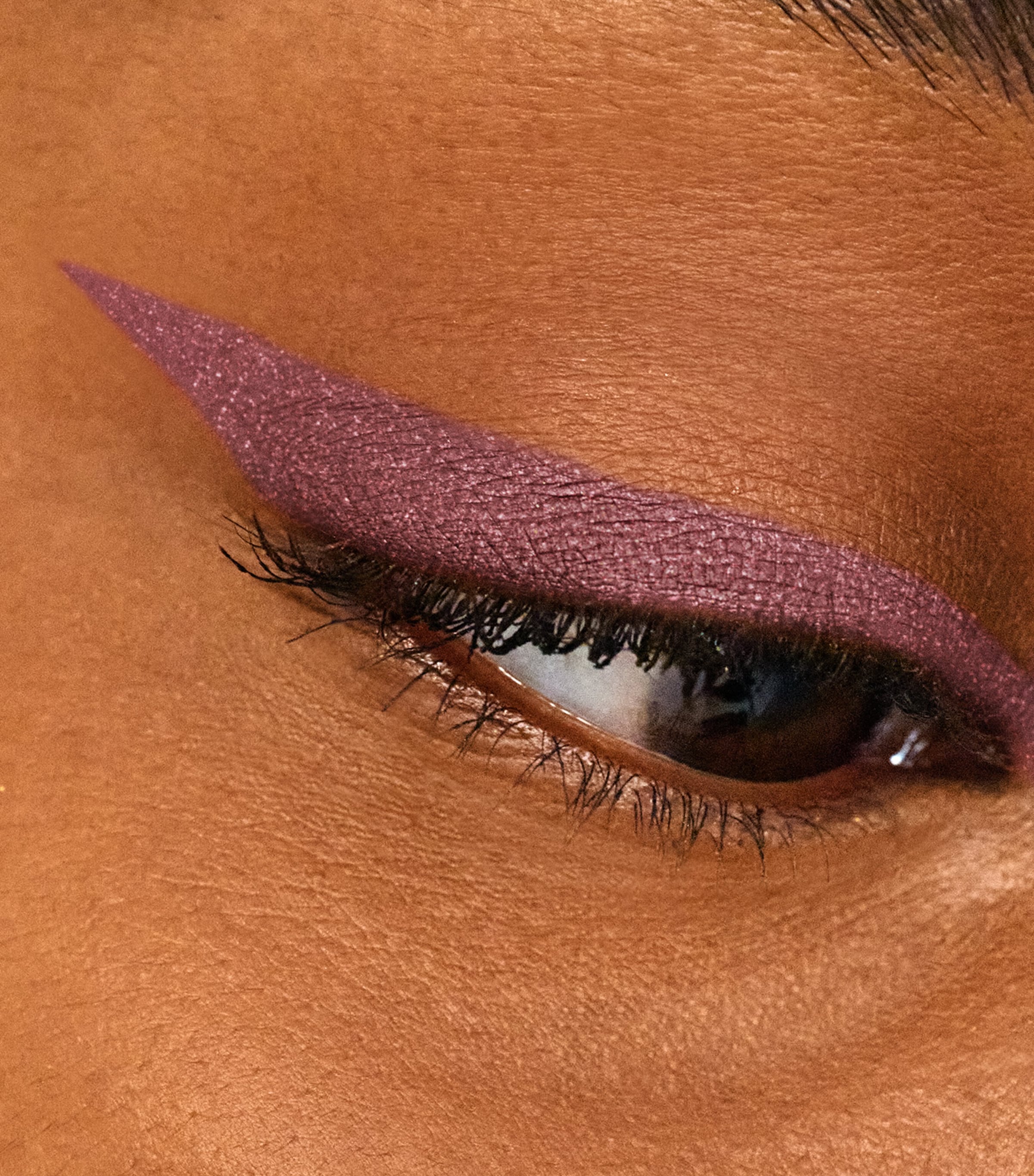 Satin Kajal Eyeliner ORCHID Image 4