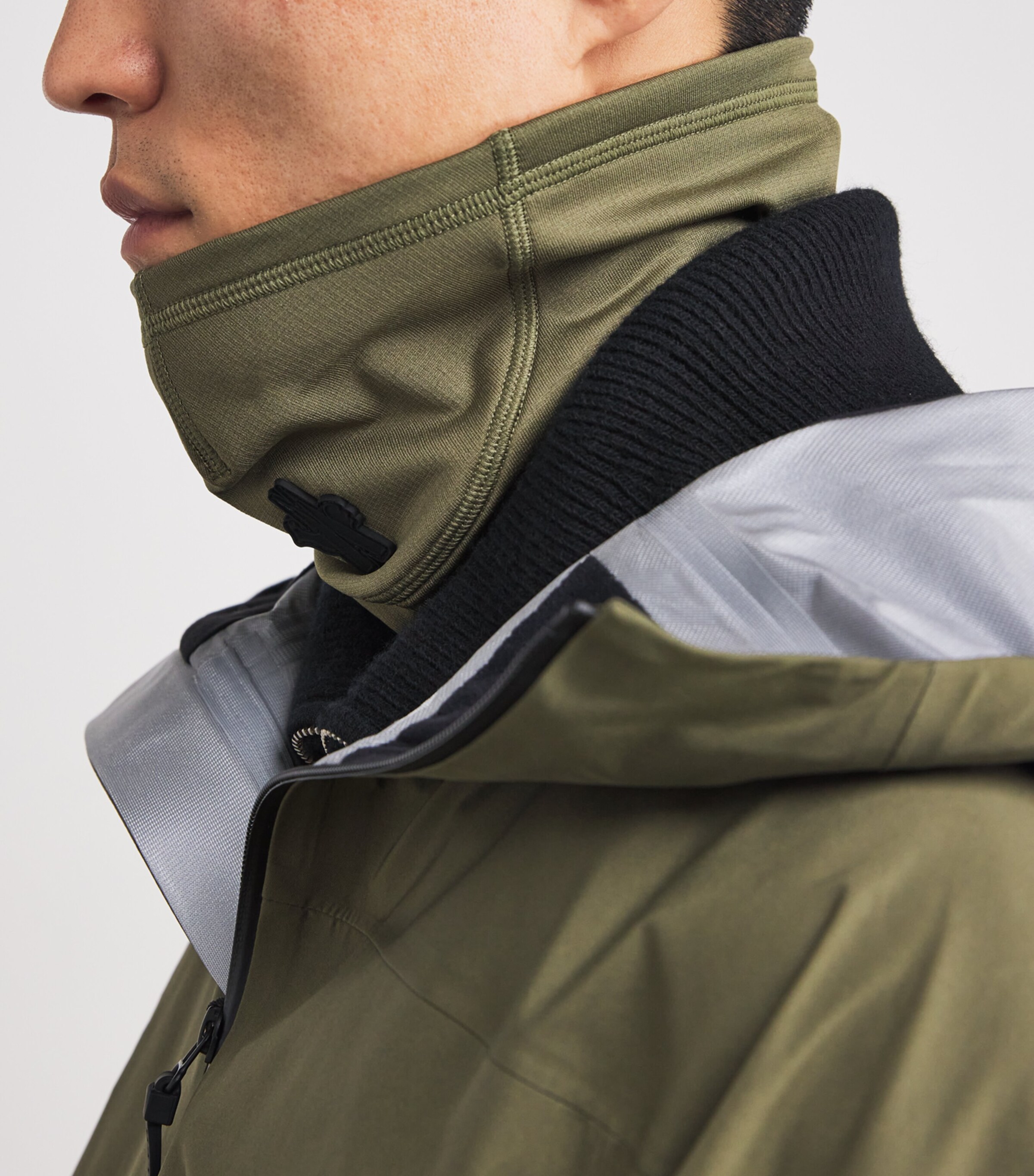 Moncler Mens Polartec Grenoble Neck Warmer Image 2
