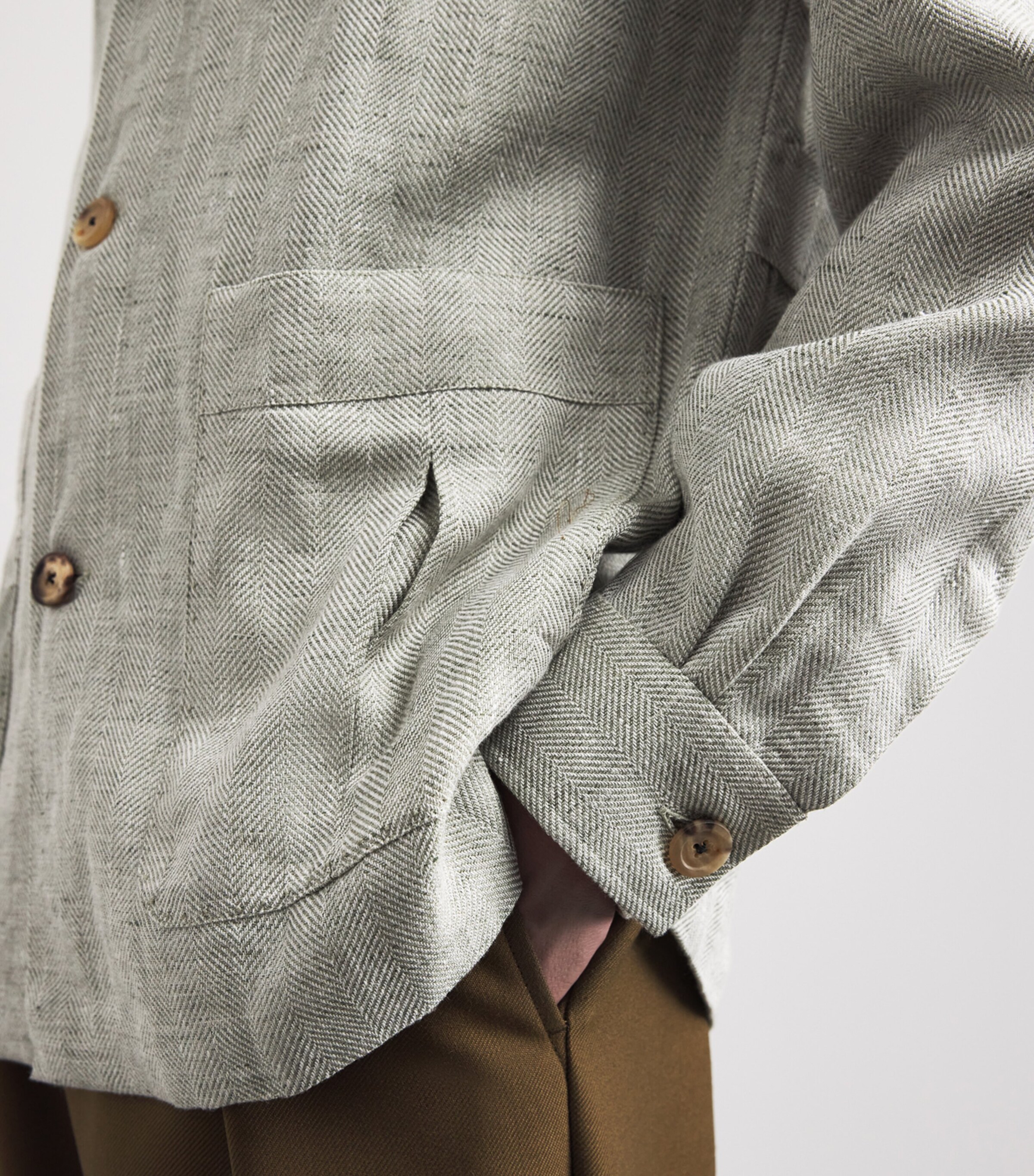 100HANDS Mens Linen-Wool Herringbone Overshirt Spring Green Image 3