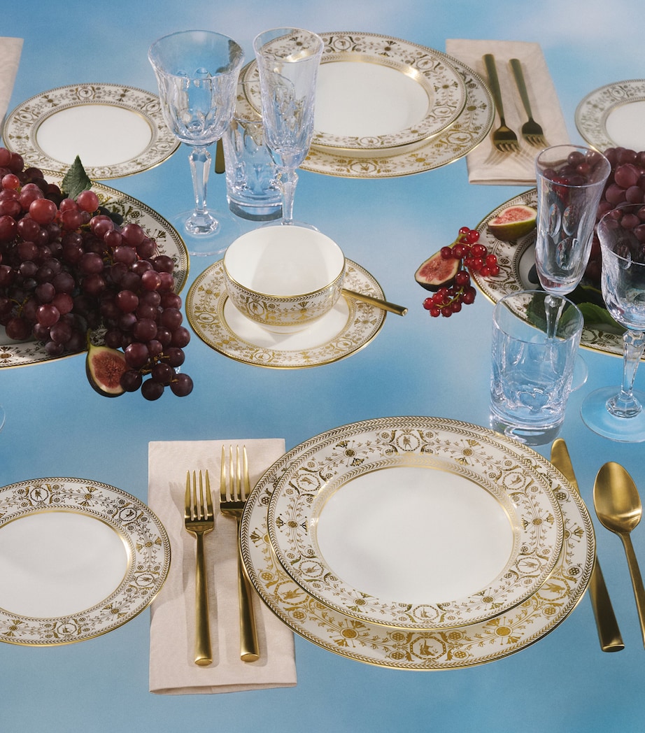 Bacchus Plate (20.6cm) TURQUOISE Image 2