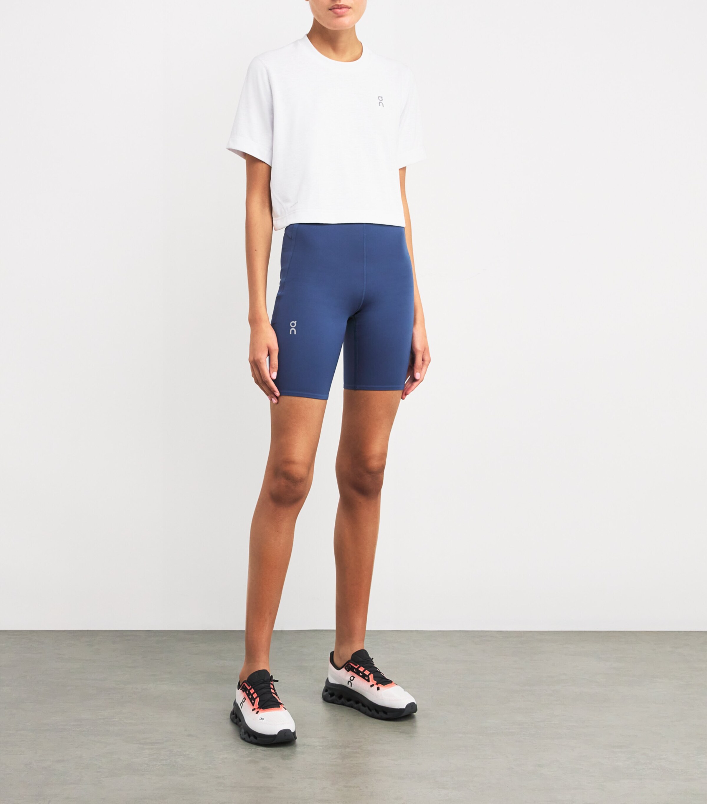 Logo Training T-Shirt WHITE Image 2