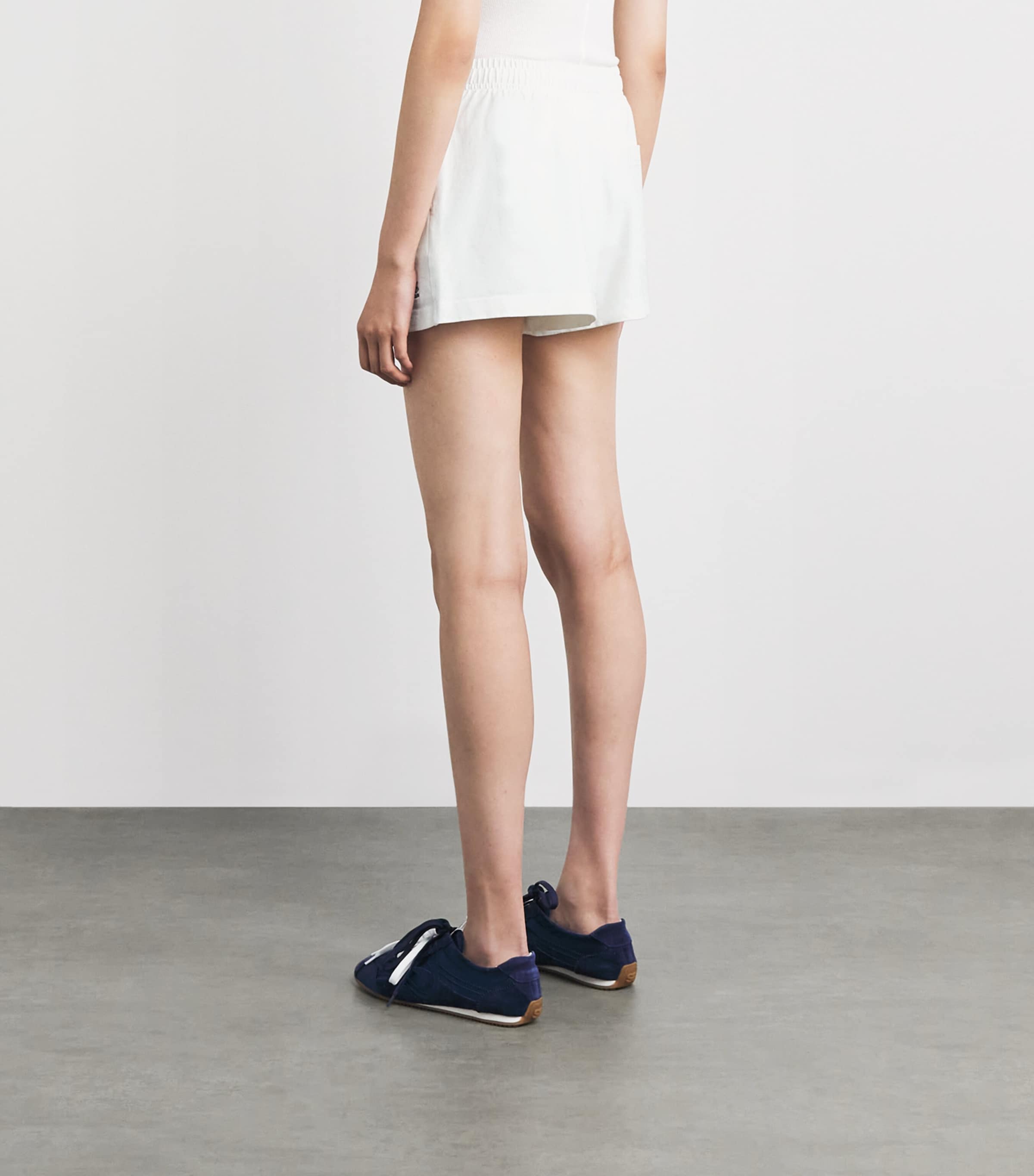 Sporty & Rich Womens Syracuse Embrdoidered Sweatshorts White Image 5