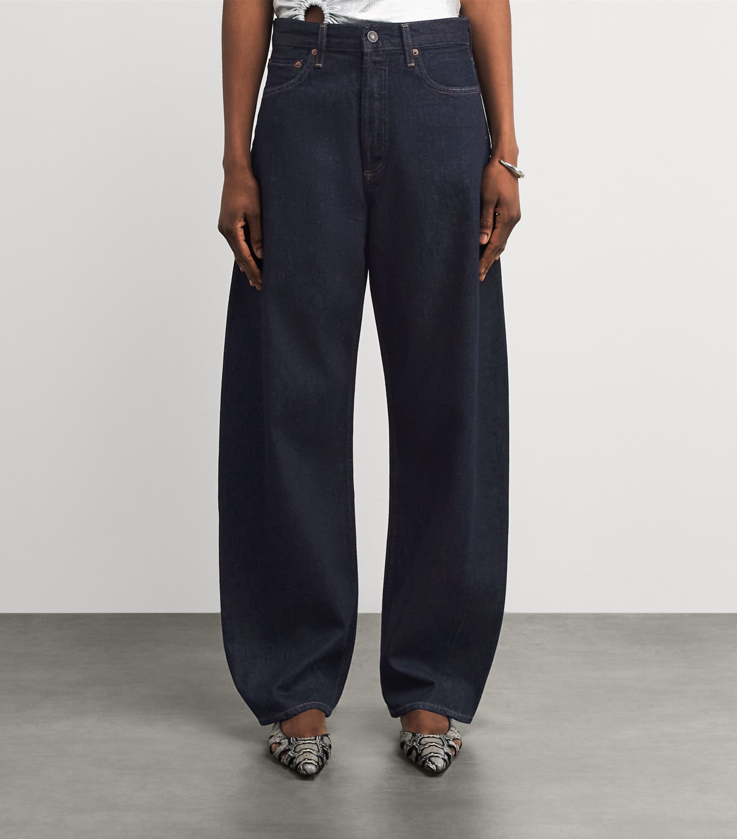 Luna Pierced Tapered Jeans NSER Image 3