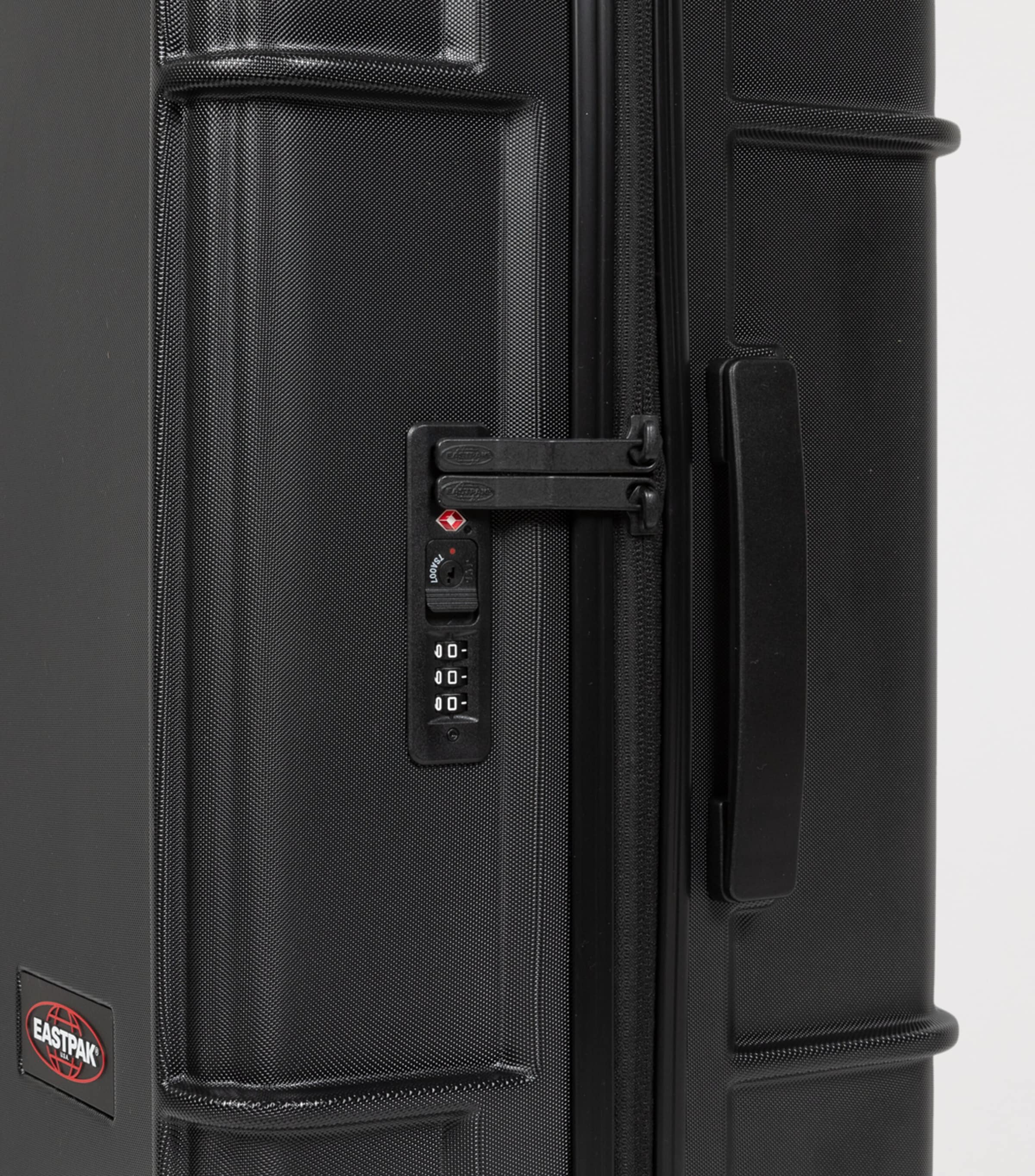 Resist'r Check-In Suitcase (68.5cm) BLACK Image 5