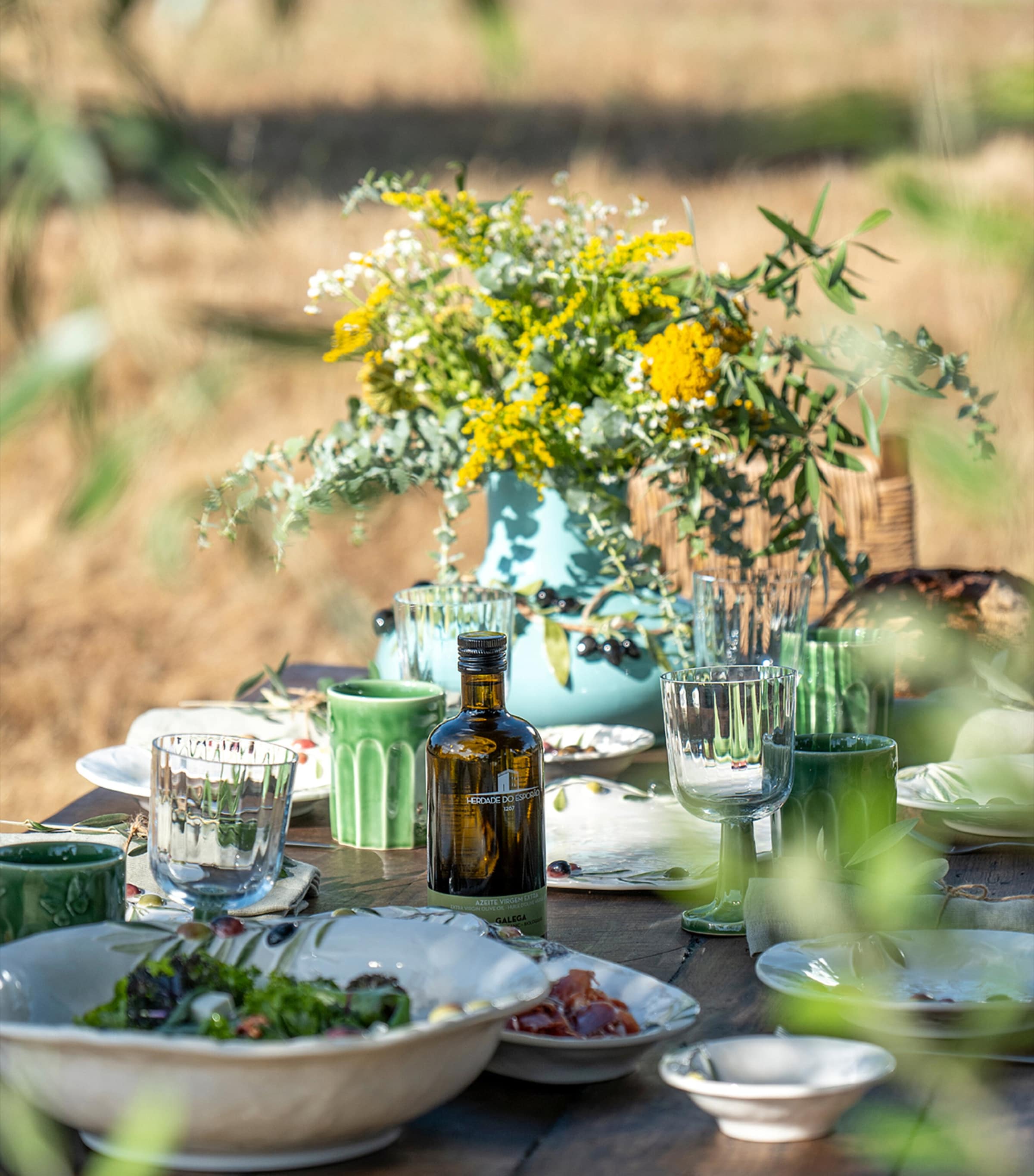 x Esporão Large Olival Vase (22.5cm) GREEN, BLUE, WHITE Image 3