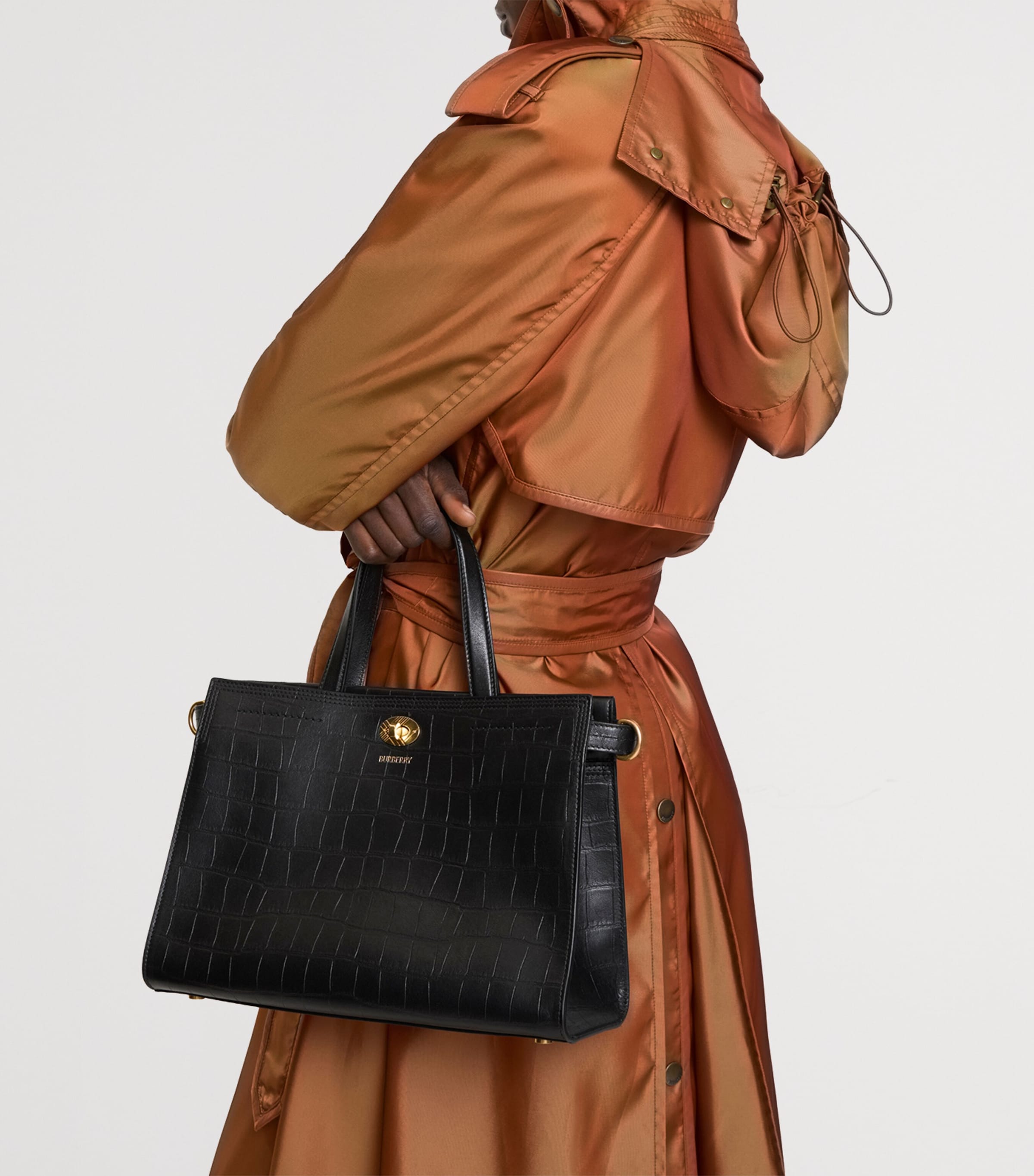 バッグ Burberry Burberry Black Small Calfskin Croc-Embossed Cotswolds Tote Bag