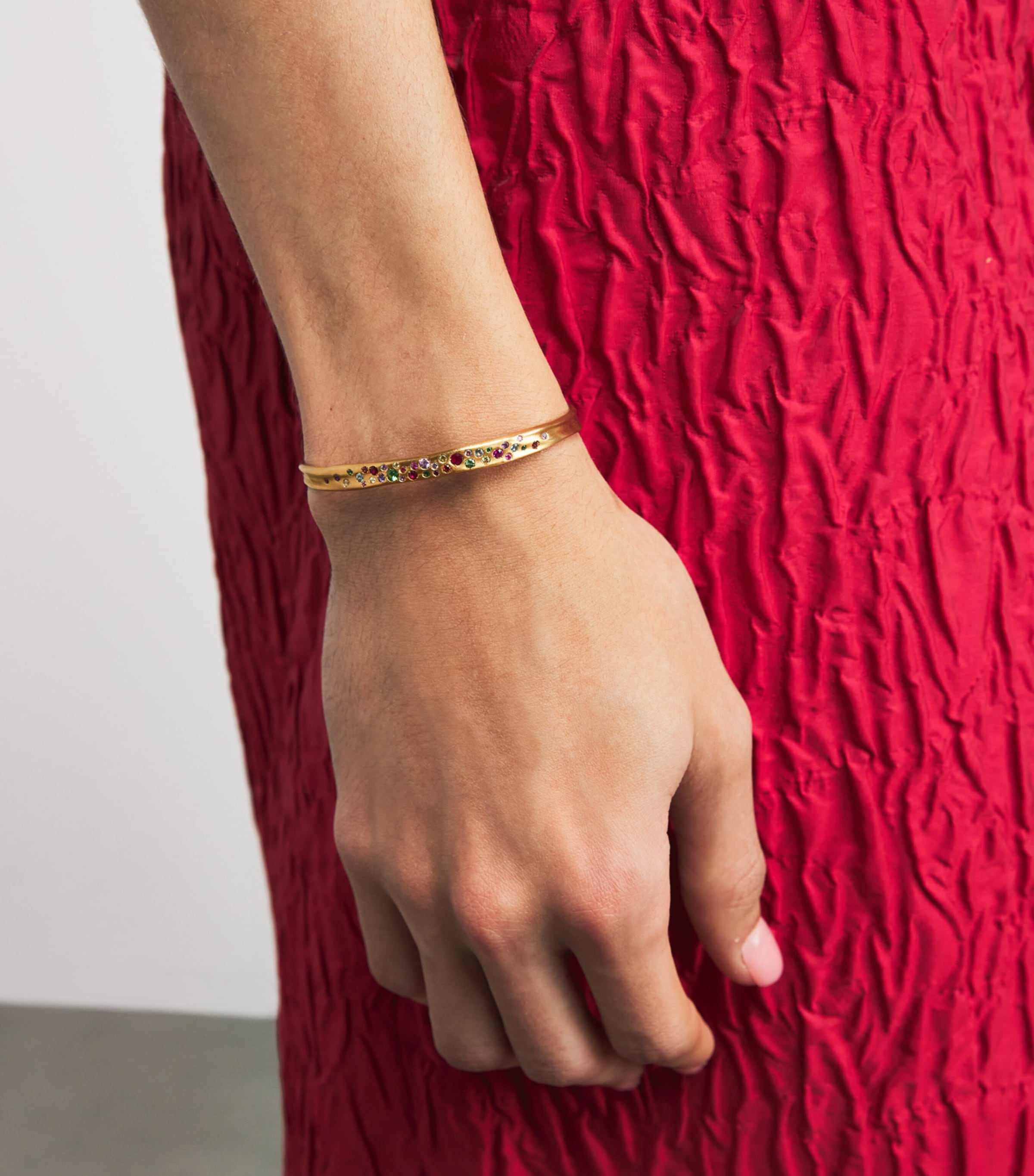 Yellow Gold and Sapphire Malak Cuff YELLOW GOLD Image 5